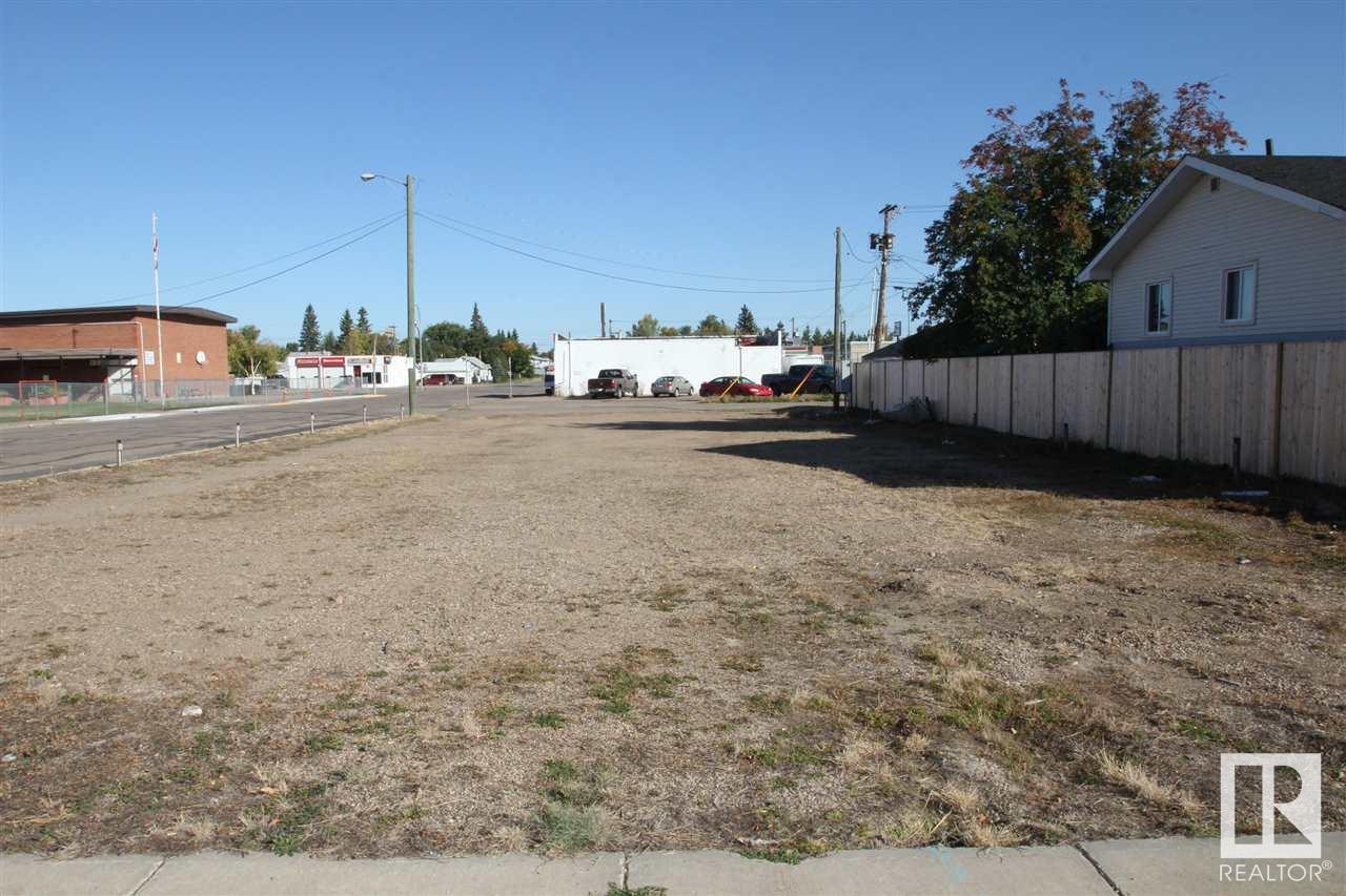 ?Vacant Lot Located Near Portage College? This 50 x 140 bare lot zoned R2 features multiple possibilities and has great potential as an investment.