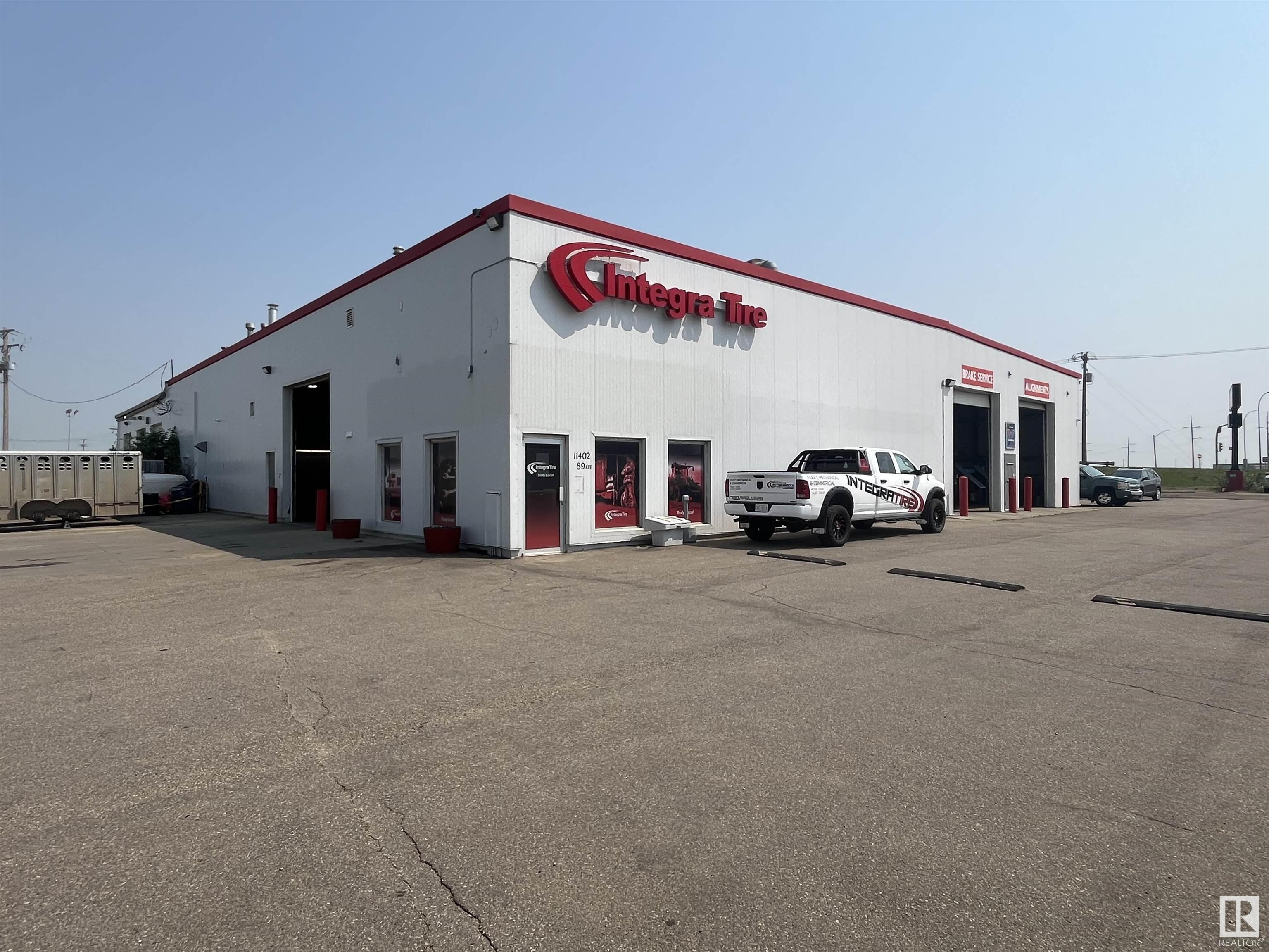      11402 89 AV , Fort Saskatchewan,  ,T8L 2P1 ;  Listing Number: MLS E4358405
