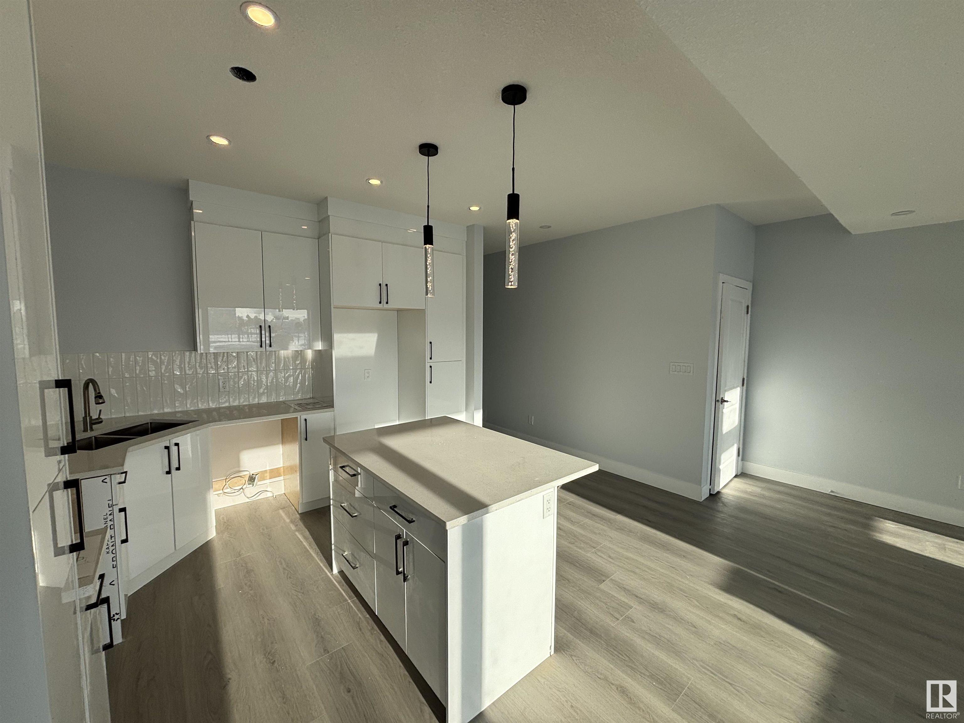      2744 BLATCHFORD RD NW , Edmonton,  ,T5G 0W6 ;  Listing Number: MLS E4375509