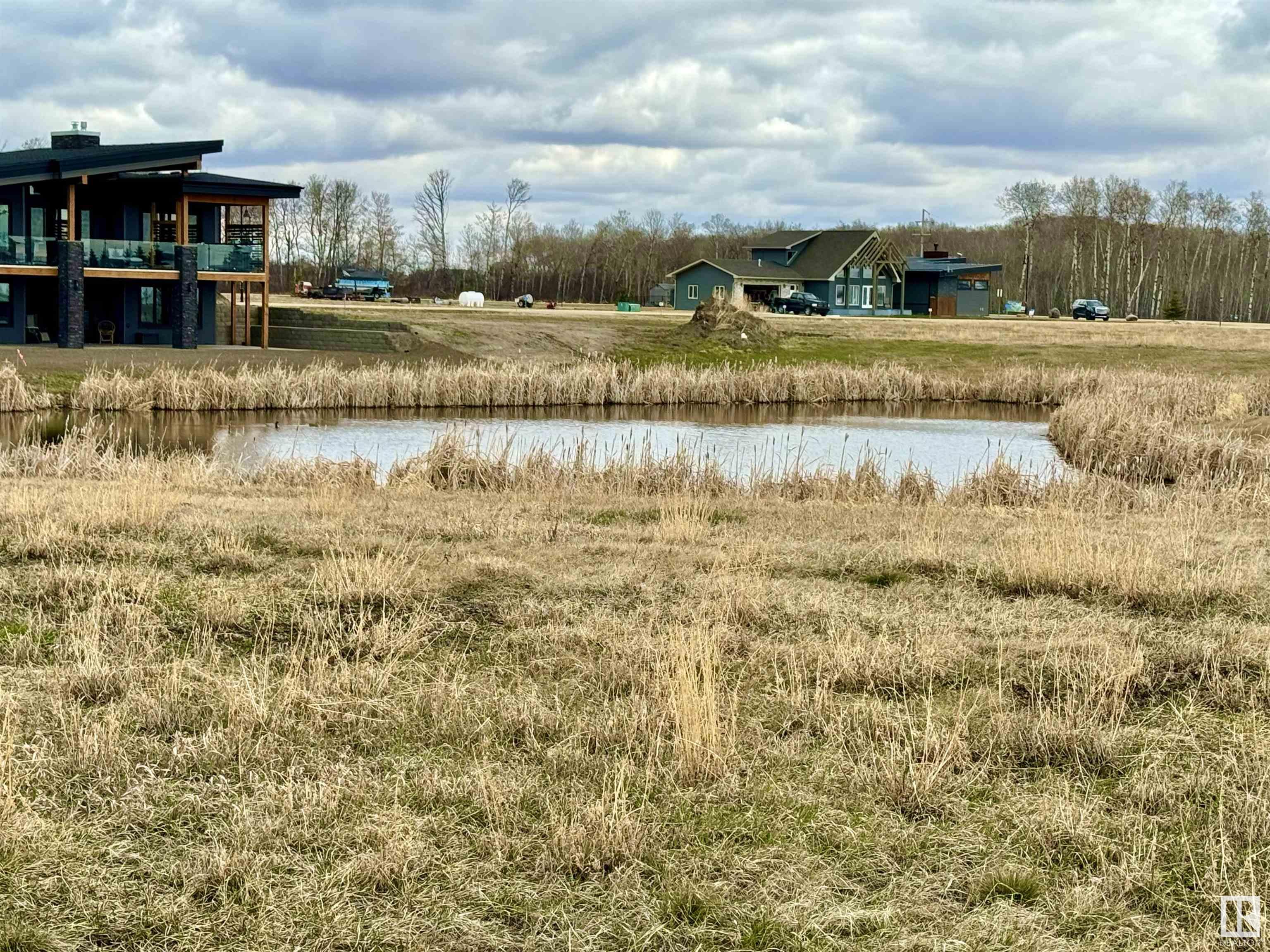      333 LAKEVIEW AV , Rural Camrose County,  ,T0B 0H3 ;  Listing Number: MLS E4375914