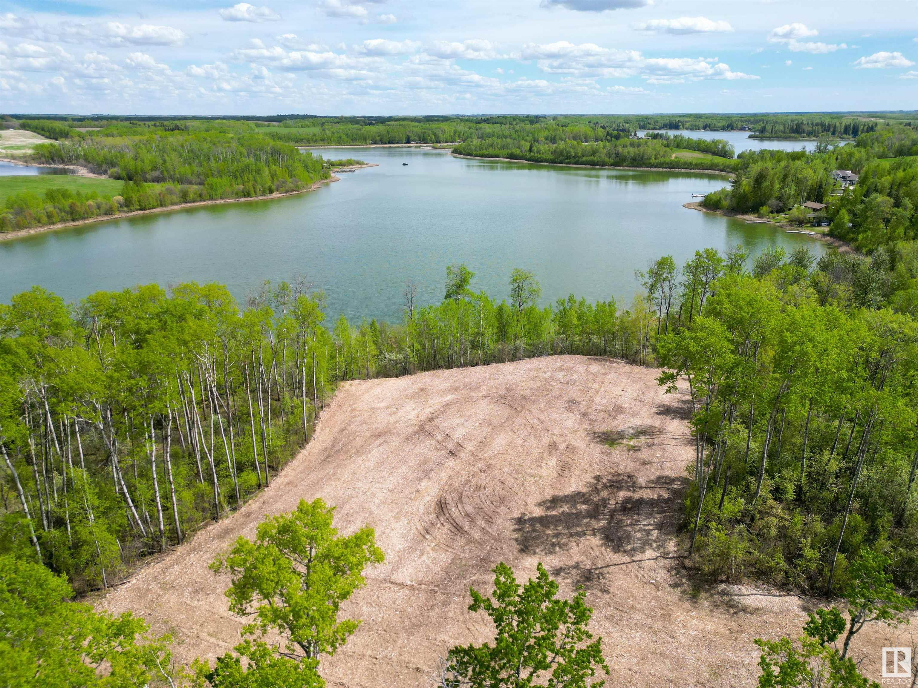      52305 Rge Rd 24 , Rural Parkland County,  ,T0E 0H0 ;  Listing Number: MLS E4377343
