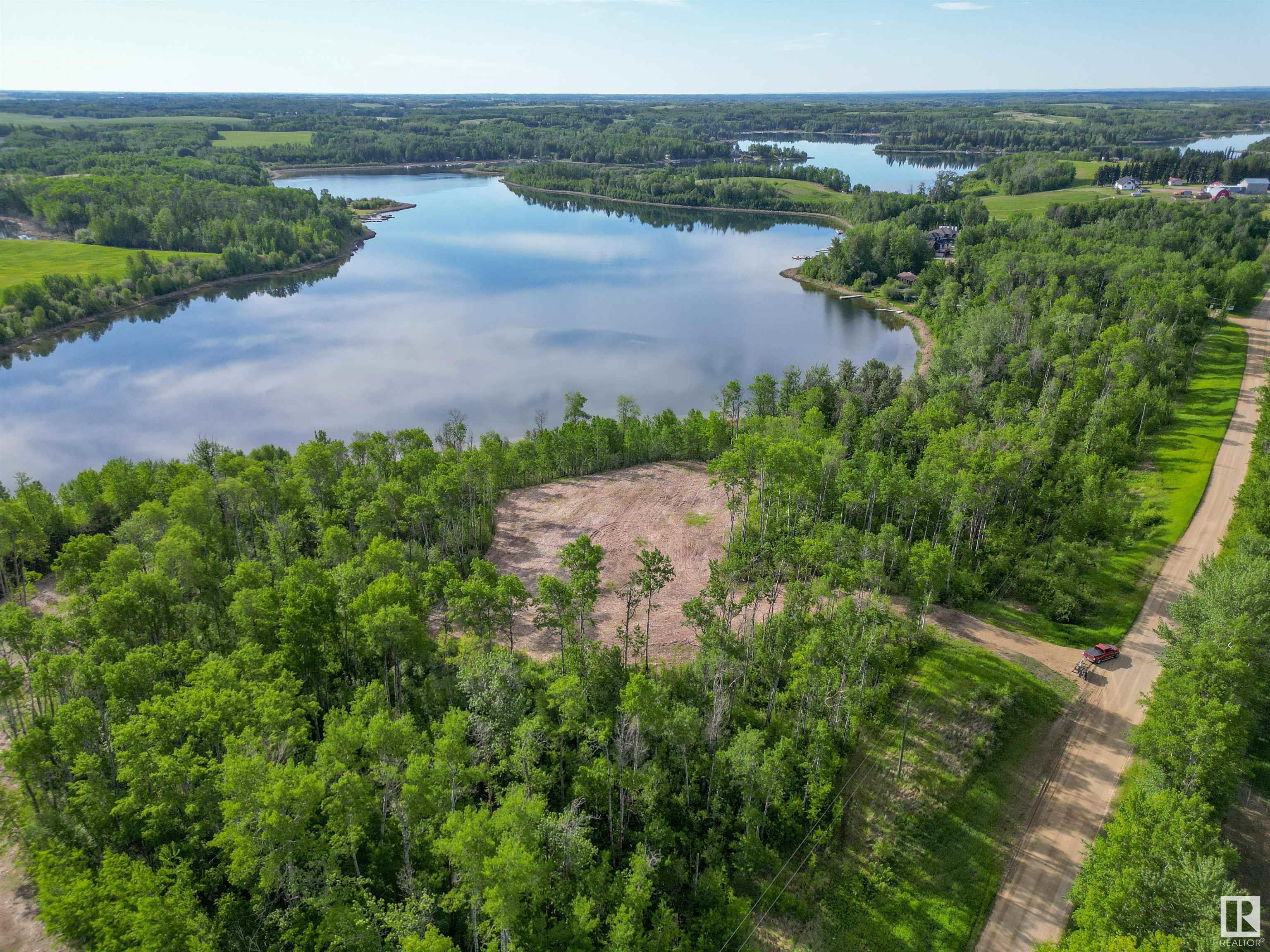      52305 Rge Rd 24 , Rural Parkland County,  ,T0E 0H0 ;  Listing Number: MLS E4377343