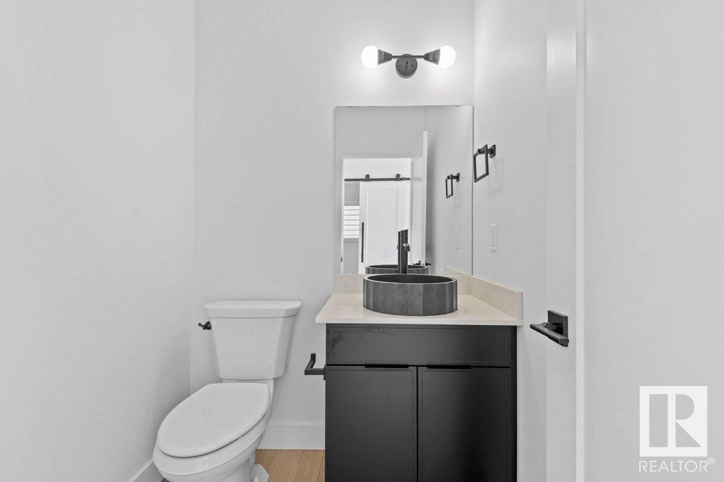      13 FOSBURY LI , Sherwood Park,  ,T8B 0B3 ;  Listing Number: MLS E4381826
