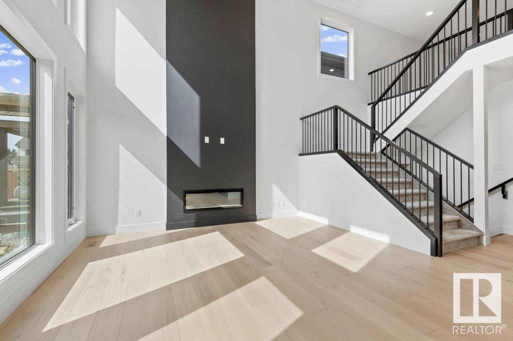      13 FOSBURY LI , Sherwood Park,  ,T8B 0B3 ;  Listing Number: MLS E4381826