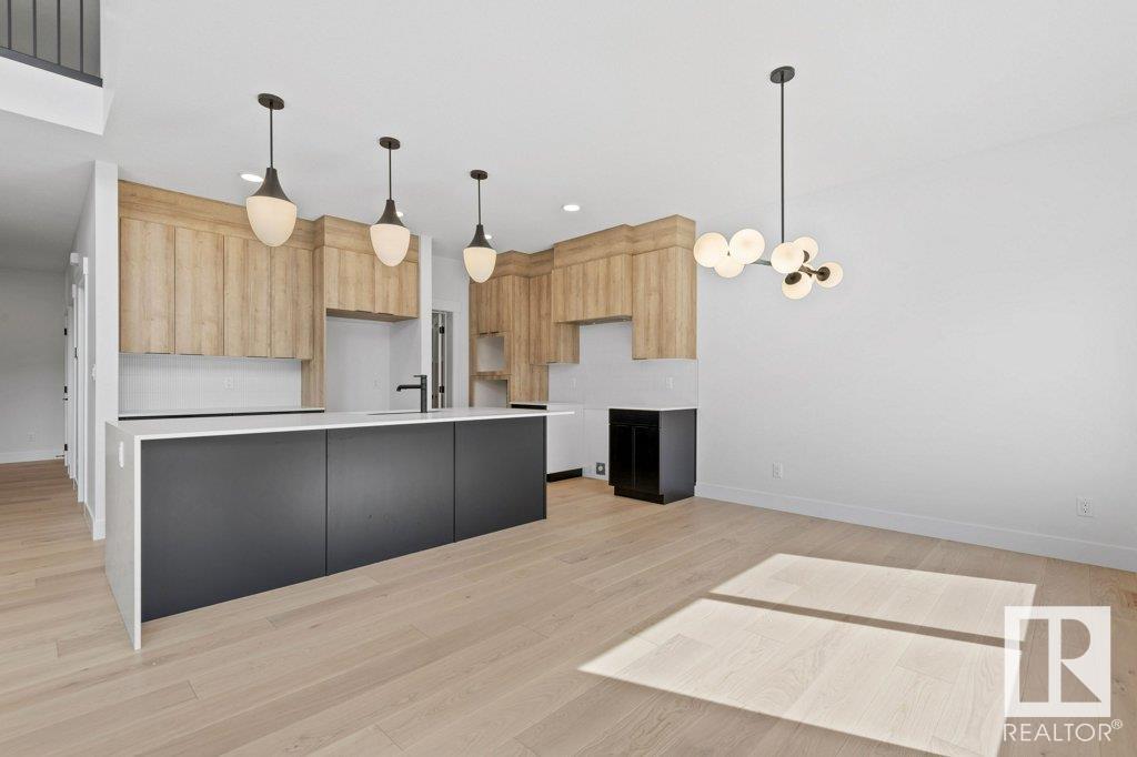      13 FOSBURY LI , Sherwood Park,  ,T8B 0B3 ;  Listing Number: MLS E4381826