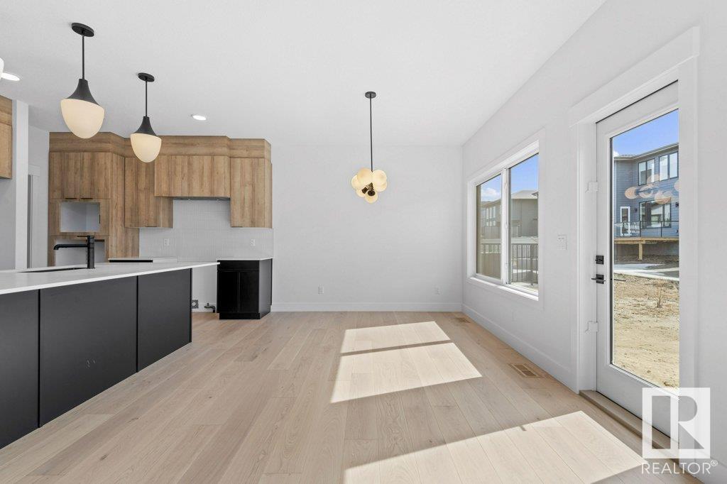      13 FOSBURY LI , Sherwood Park,  ,T8B 0B3 ;  Listing Number: MLS E4381826