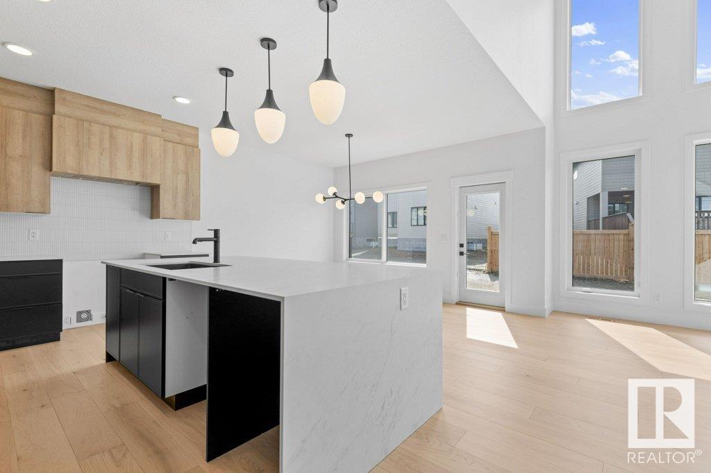      13 FOSBURY LI , Sherwood Park,  ,T8B 0B3 ;  Listing Number: MLS E4381826
