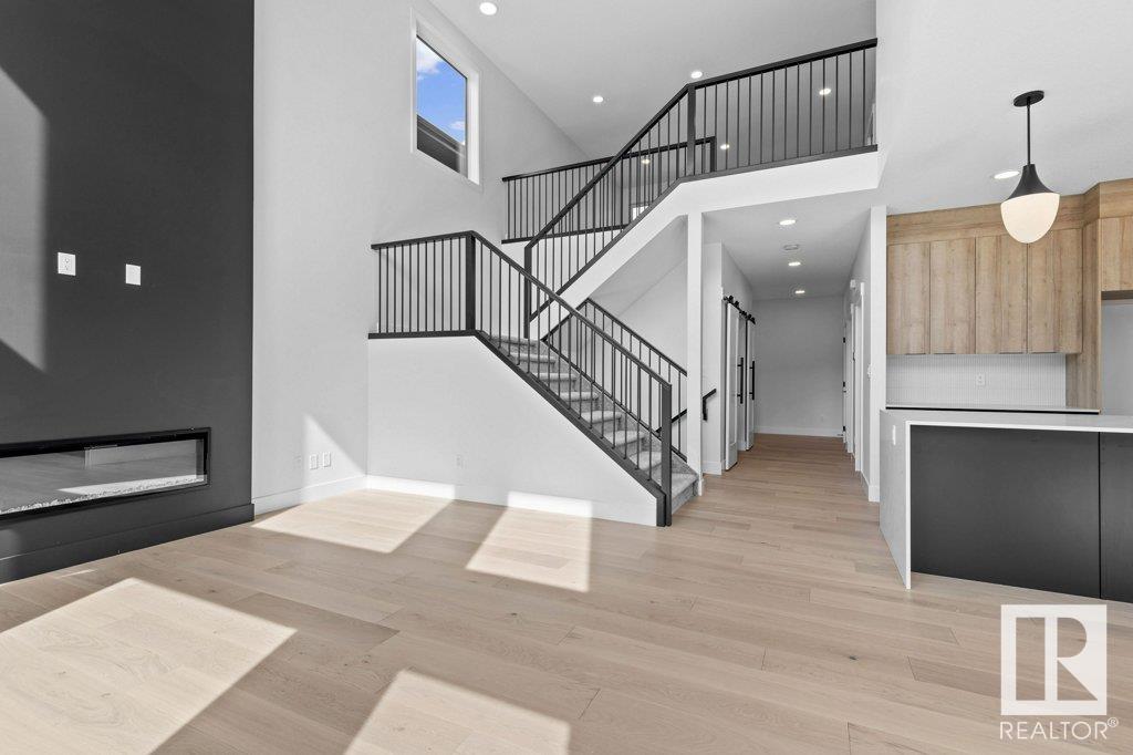      13 FOSBURY LI , Sherwood Park,  ,T8B 0B3 ;  Listing Number: MLS E4381826