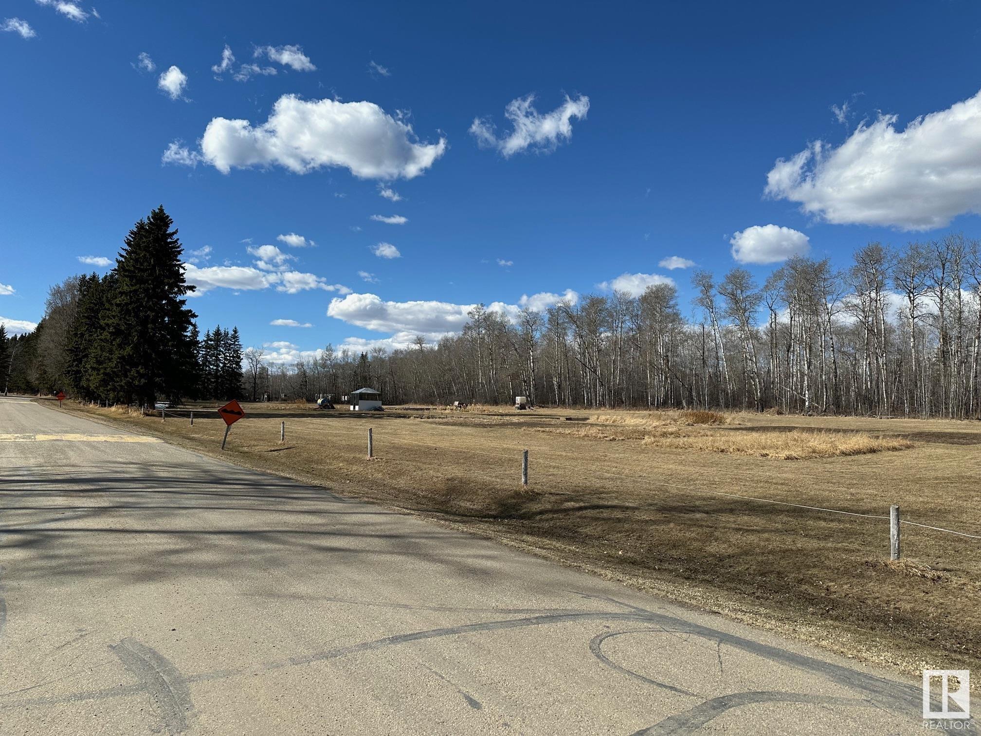      500 Parkins Avenue , Rural Lac Ste. Anne County,  ,T0E 1A0 ;  Listing Number: MLS E4382358