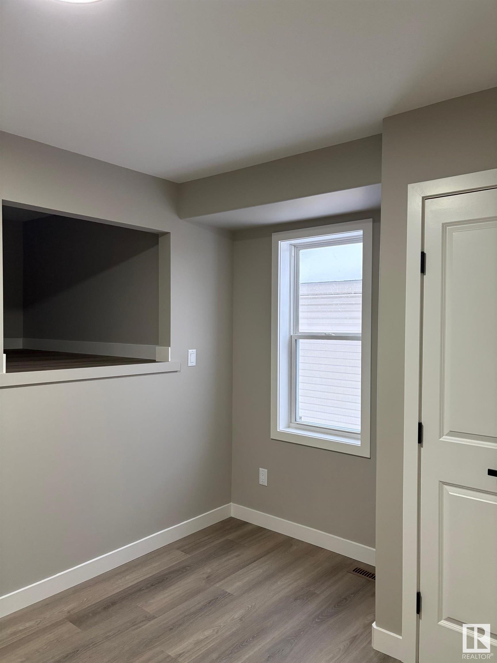      7501 44 AV , Camrose,  ,T4V 4C9 ;  Listing Number: MLS E4383731