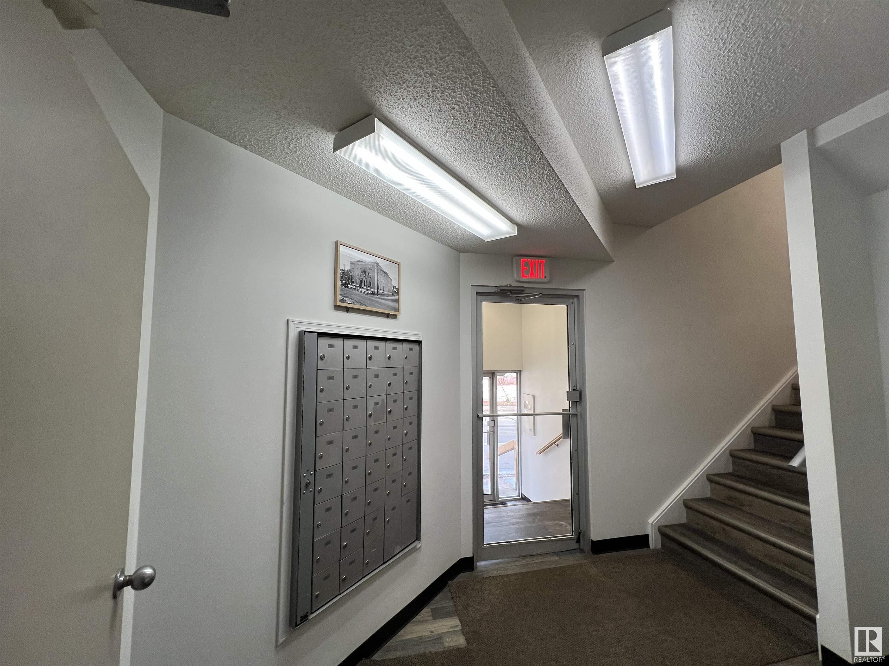      10136 95 ST NW , Edmonton,  ,T5H 2A6 ;  Listing Number: MLS E4385074