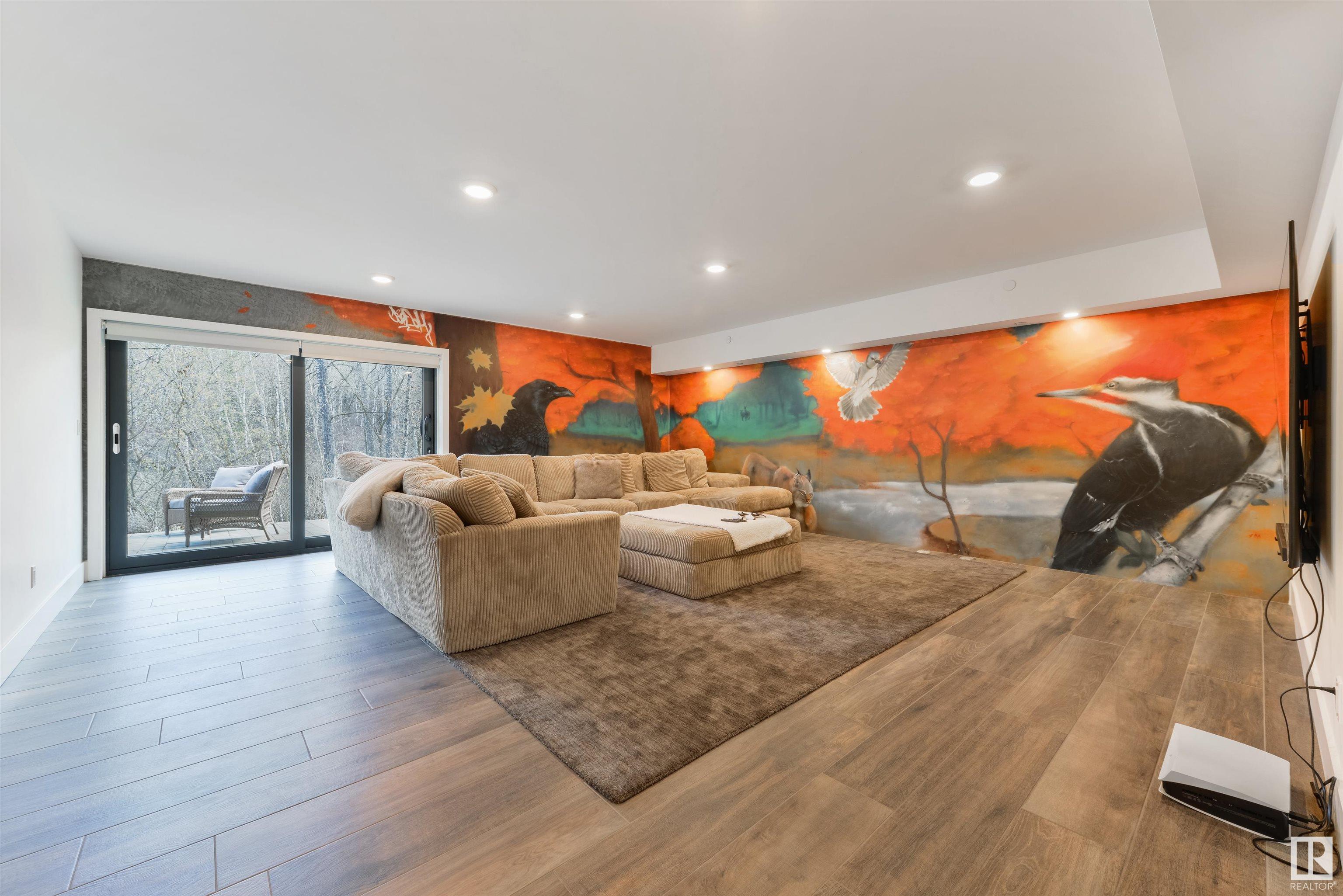      9213 97 ST NW , Edmonton,  ,T6E 3L1 ;  Listing Number: MLS E4385749
