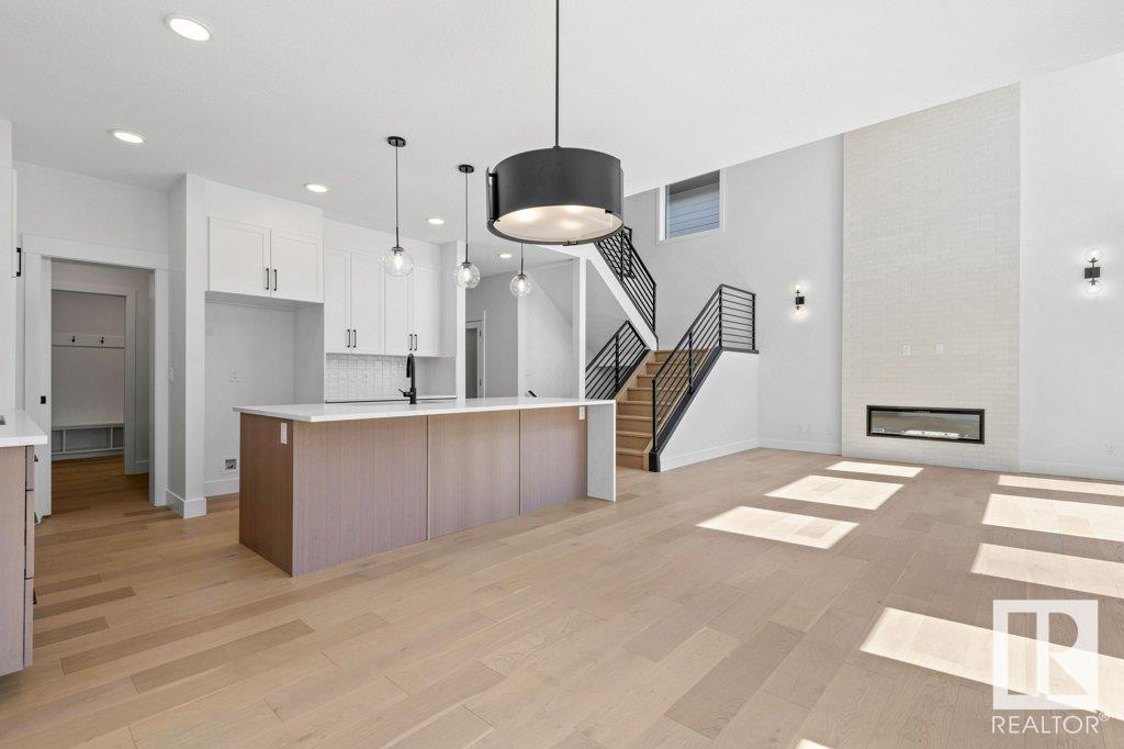      19 FOSBURY LI , Sherwood Park,  ,T8B 0B4 ;  Listing Number: MLS E4387486
