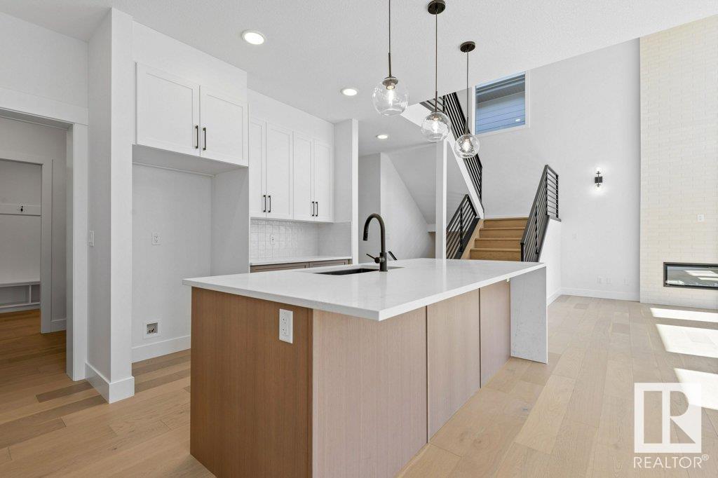      19 FOSBURY LI , Sherwood Park,  ,T8B 0B4 ;  Listing Number: MLS E4387486