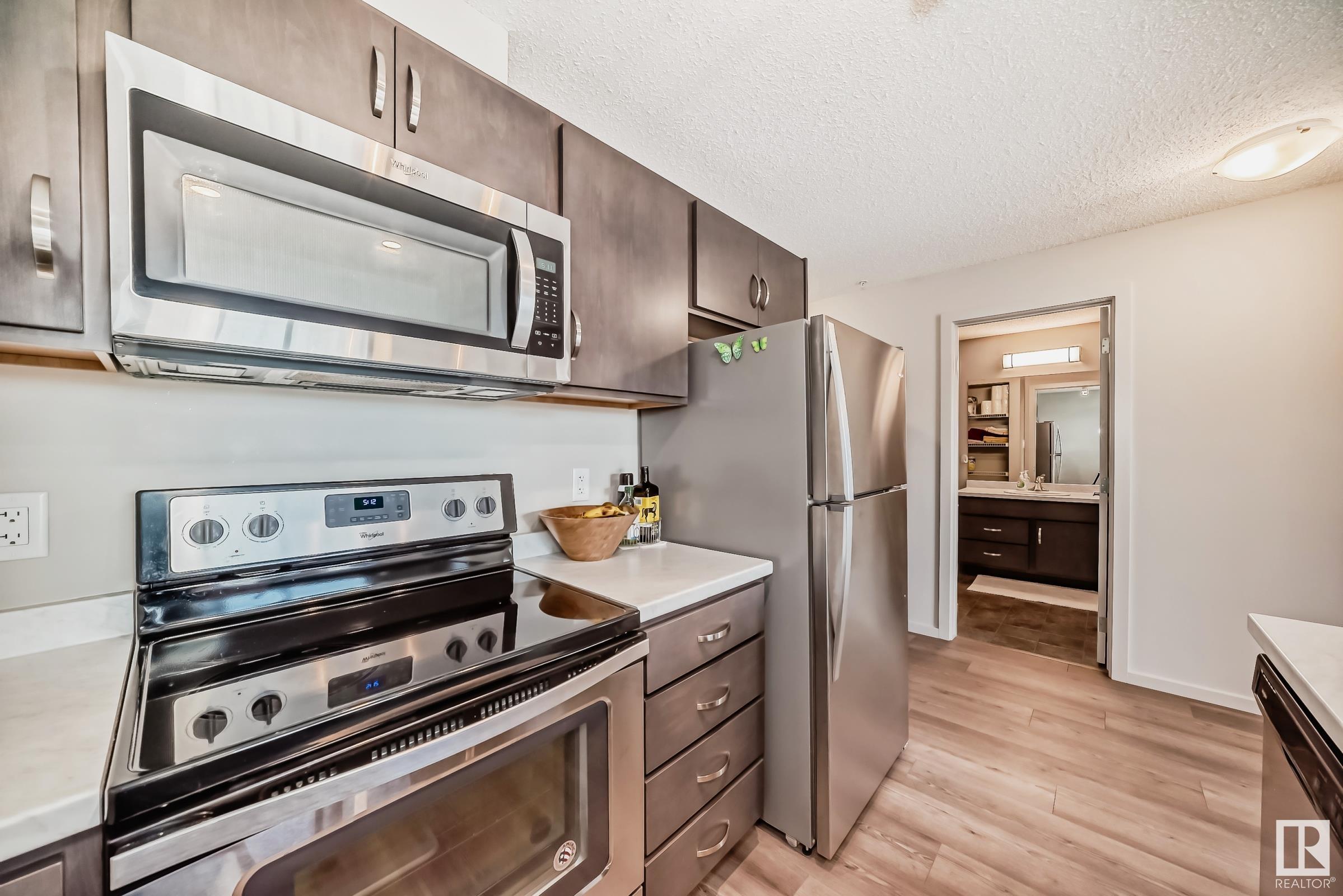      #218 5404 7 AV SW , Edmonton,  ,T6X 2K4 ;  Listing Number: MLS E4389163