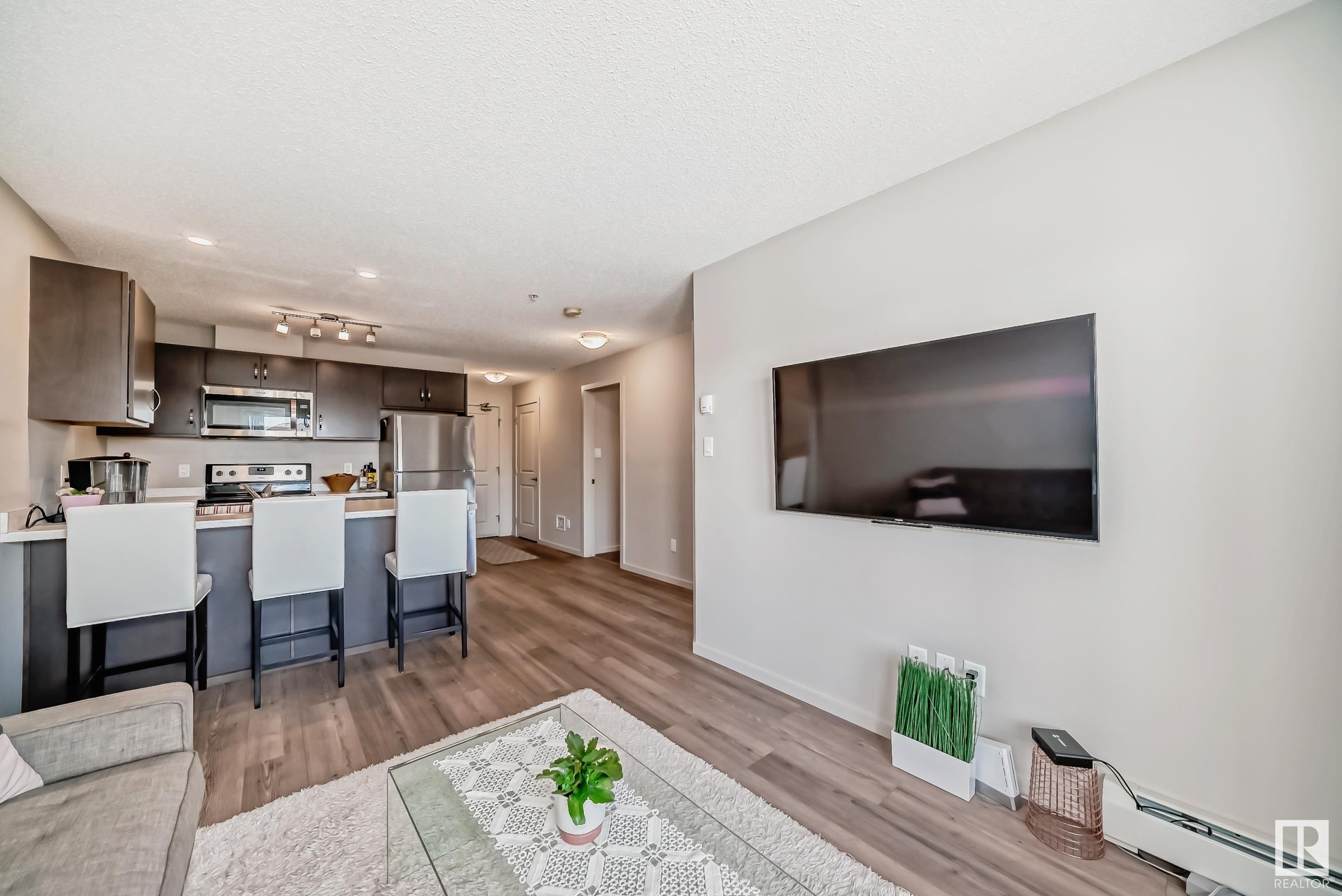      #218 5404 7 AV SW , Edmonton,  ,T6X 2K4 ;  Listing Number: MLS E4389163