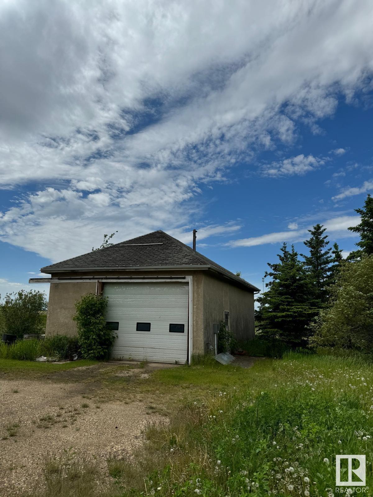      24311 TWP ROAD 502 , Rural Leduc County,  ,T0C 2K0 ;  Listing Number: MLS E4389866
