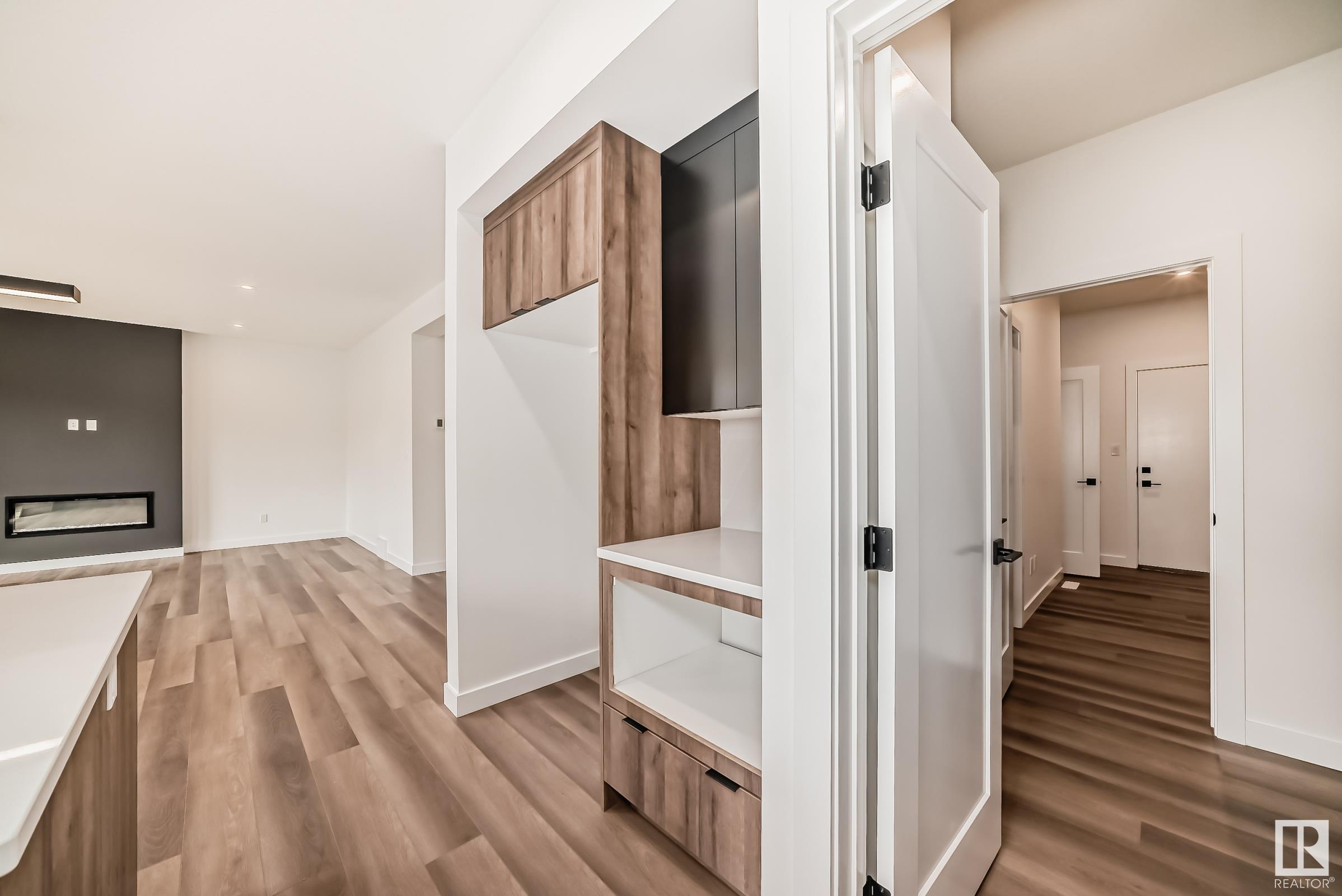      1512 AINSLIE PL SW , Edmonton,  ,T6W 0H6 ;  Listing Number: MLS E4392942