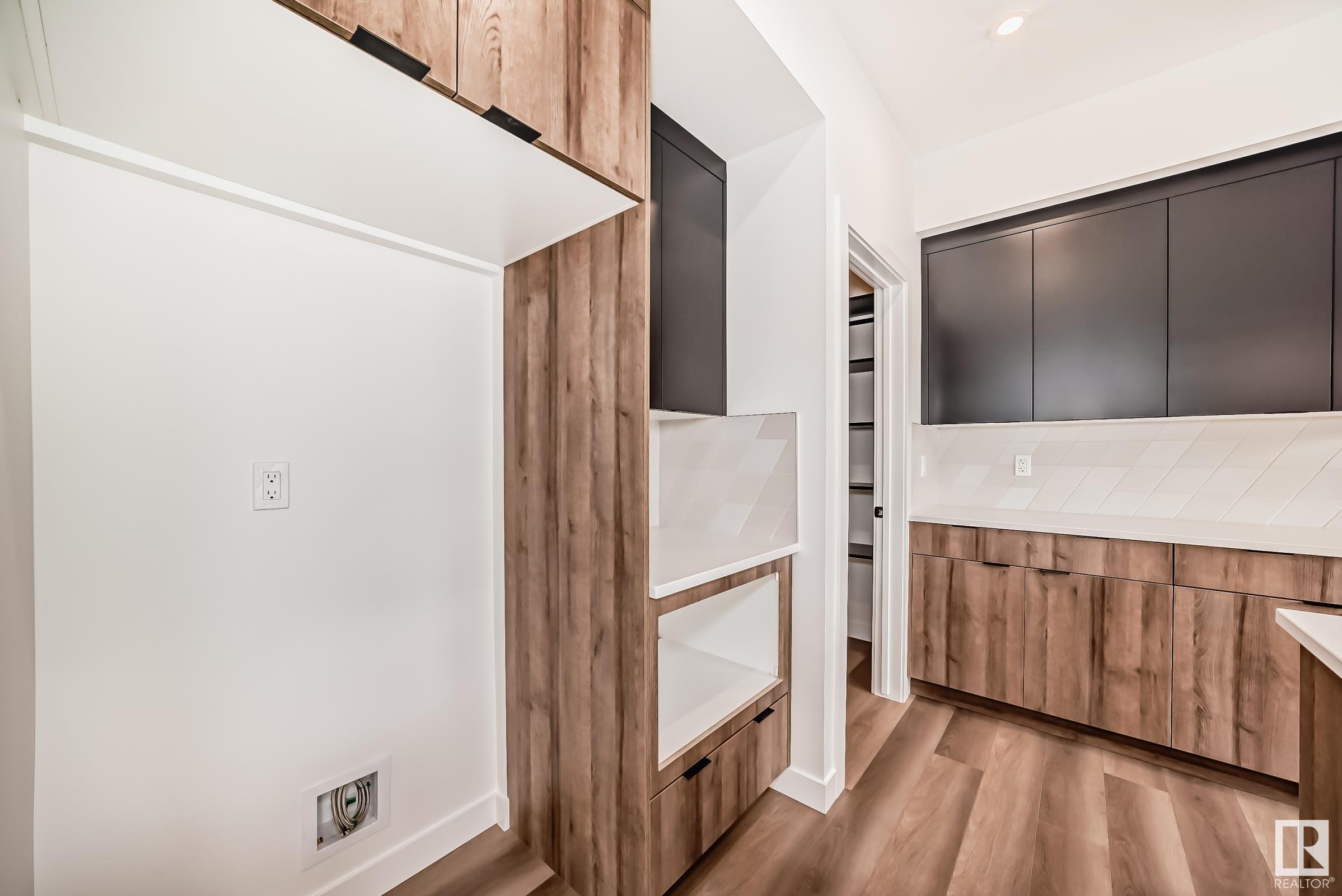      1512 AINSLIE PL SW , Edmonton,  ,T6W 0H6 ;  Listing Number: MLS E4392942