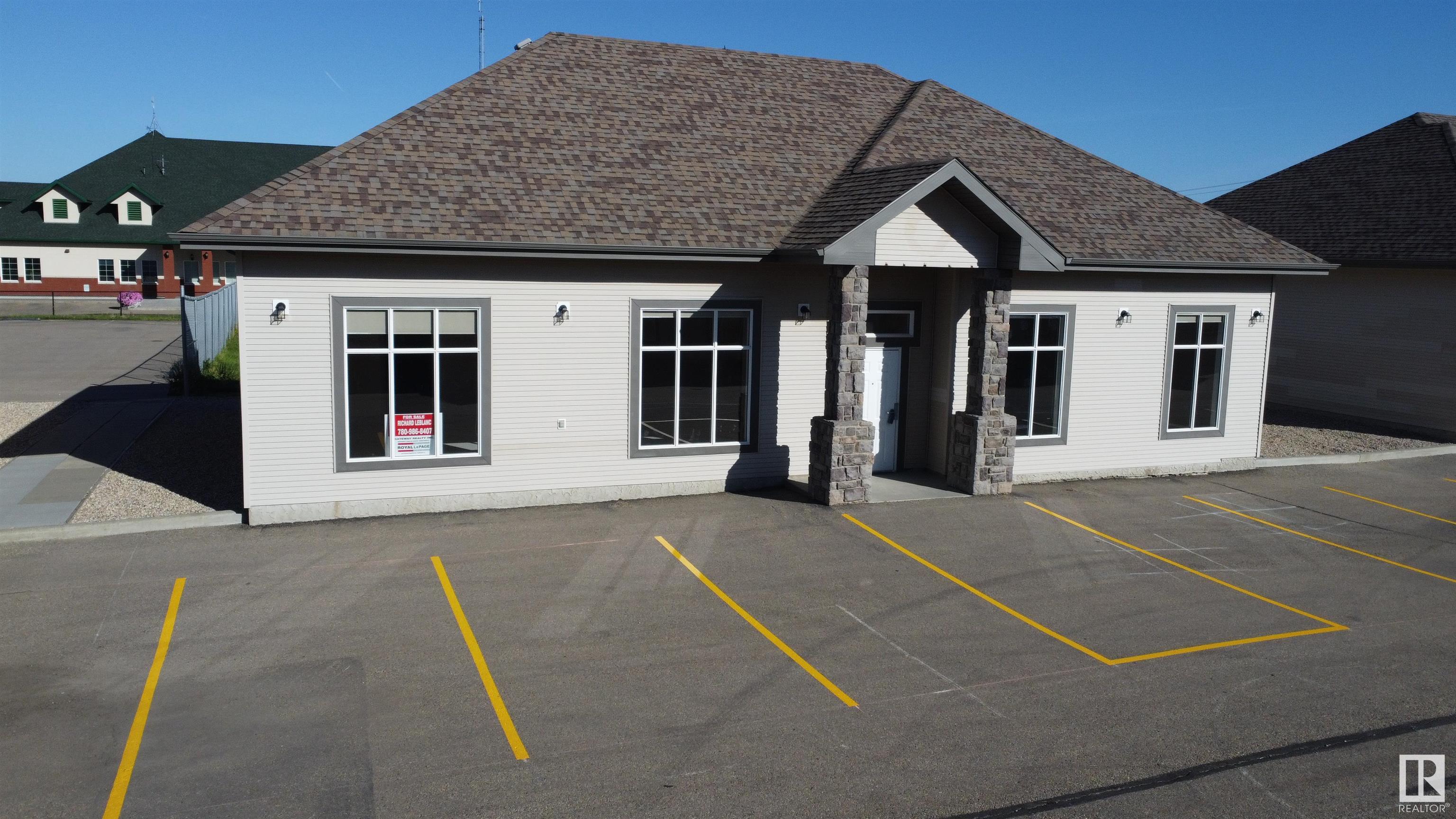      ##104 5505 MAGASIN AV , Beaumont,  ,T4X 1V8 ;  Listing Number: MLS E4393034