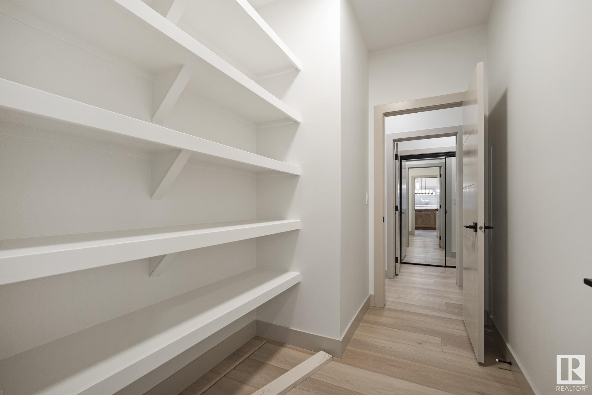      6638 KNOX PL SW , Edmonton,  ,T6W 4A1 ;  Listing Number: MLS E4396006