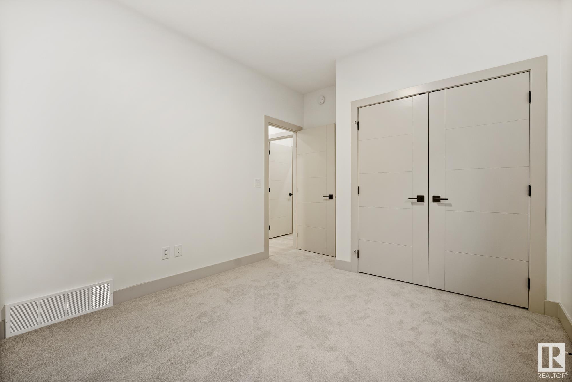      6638 KNOX PL SW , Edmonton,  ,T6W 4A1 ;  Listing Number: MLS E4396006