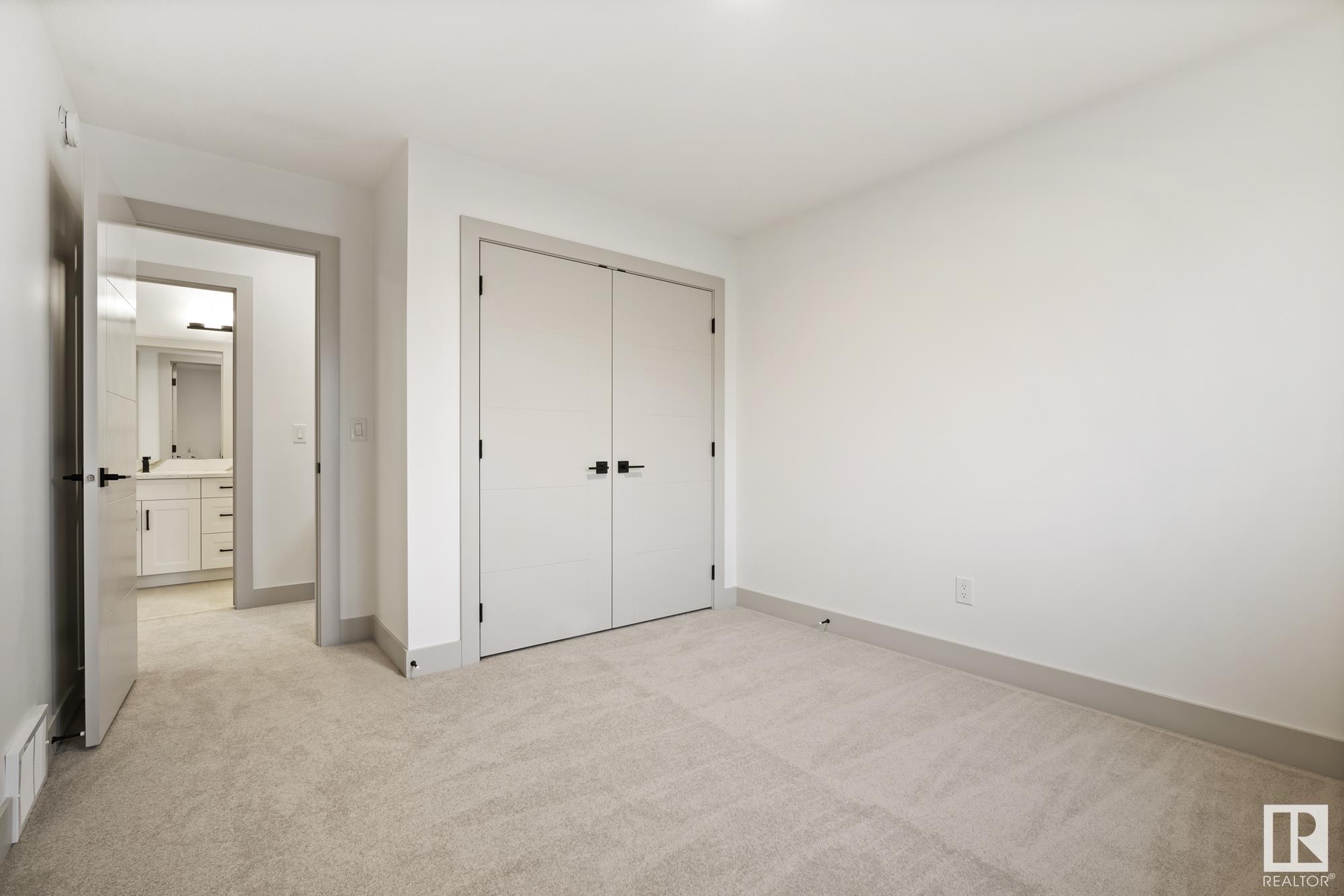      6638 KNOX PL SW , Edmonton,  ,T6W 4A1 ;  Listing Number: MLS E4396006