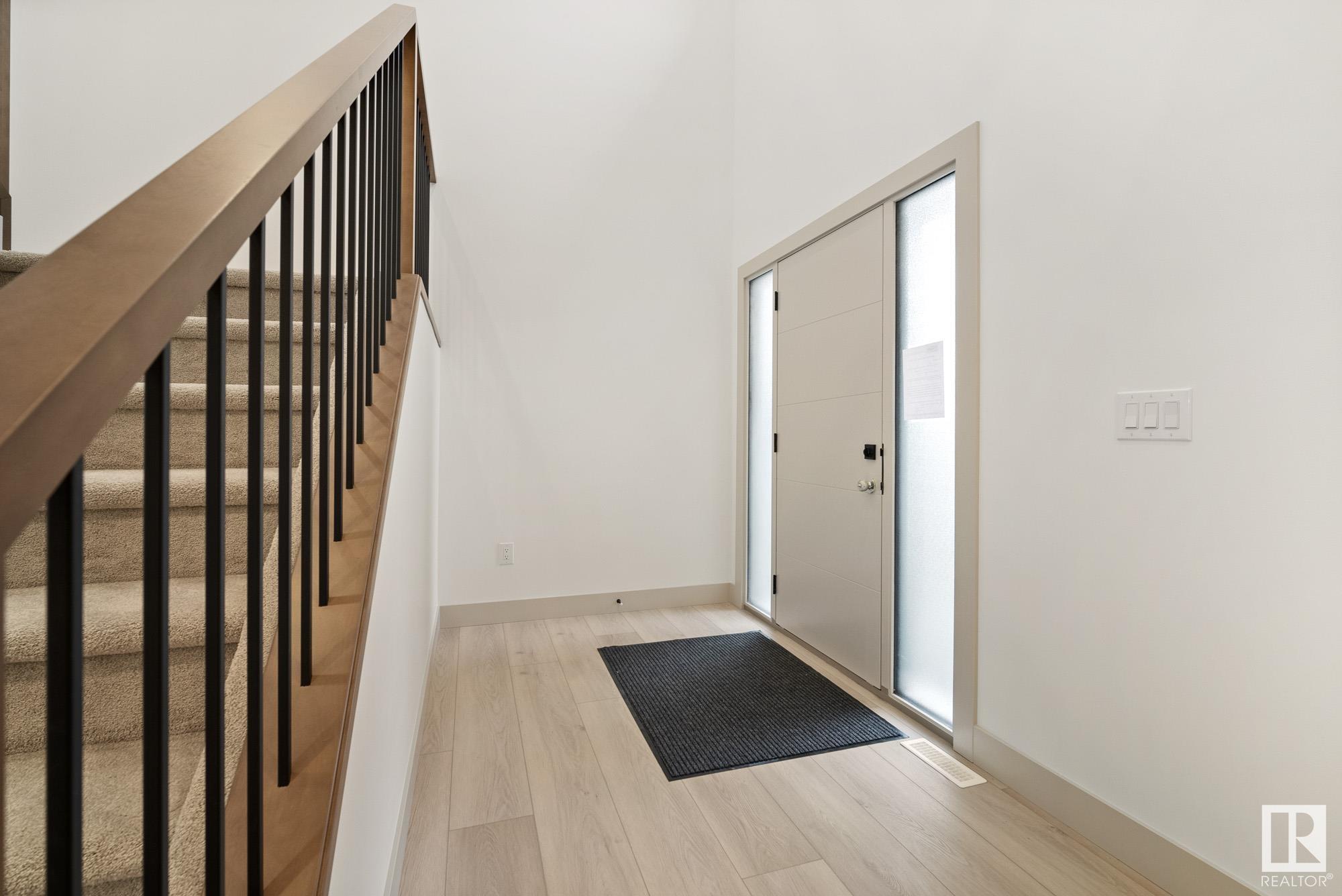      6638 KNOX PL SW , Edmonton,  ,T6W 4A1 ;  Listing Number: MLS E4396006
