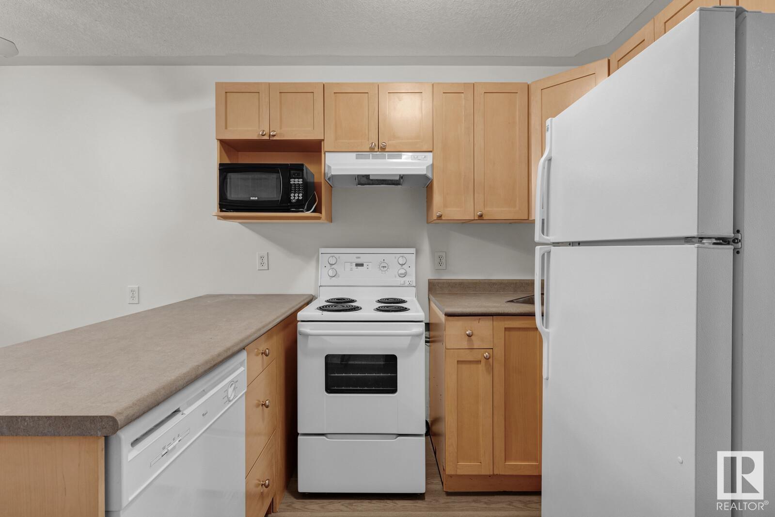      #6 11008 124 ST NW , Edmonton,  ,T5M 0J4 ;  Listing Number: MLS E4396157