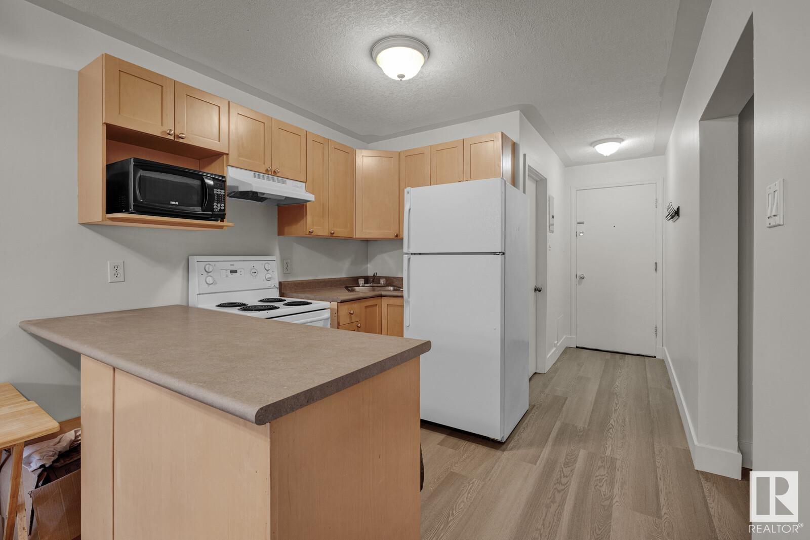      #6 11008 124 ST NW , Edmonton,  ,T5M 0J4 ;  Listing Number: MLS E4396157