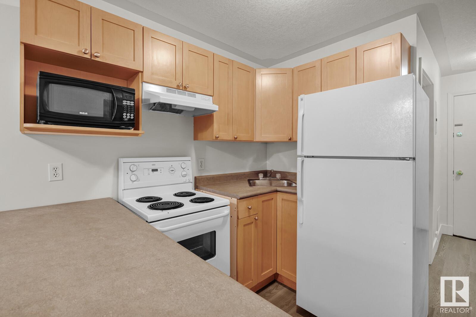      #6 11008 124 ST NW , Edmonton,  ,T5M 0J4 ;  Listing Number: MLS E4396157