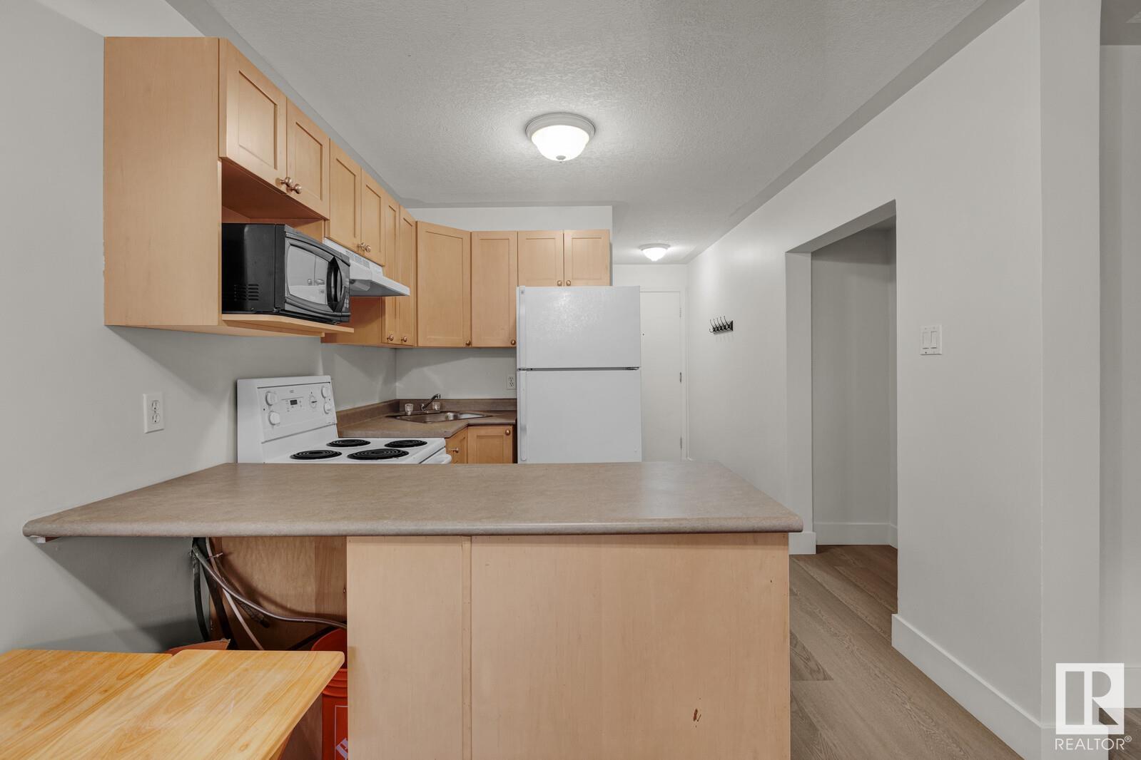      #6 11008 124 ST NW , Edmonton,  ,T5M 0J4 ;  Listing Number: MLS E4396157