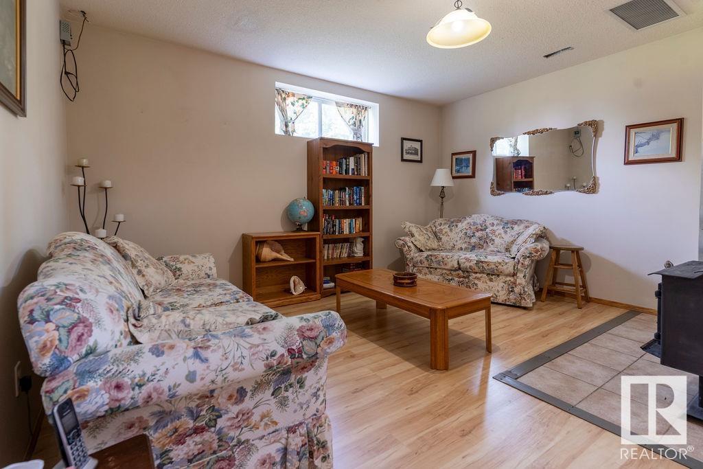      5201 54 AV , Rural Parkland County,  ,T0E 0S0 ;  Listing Number: MLS E4396288