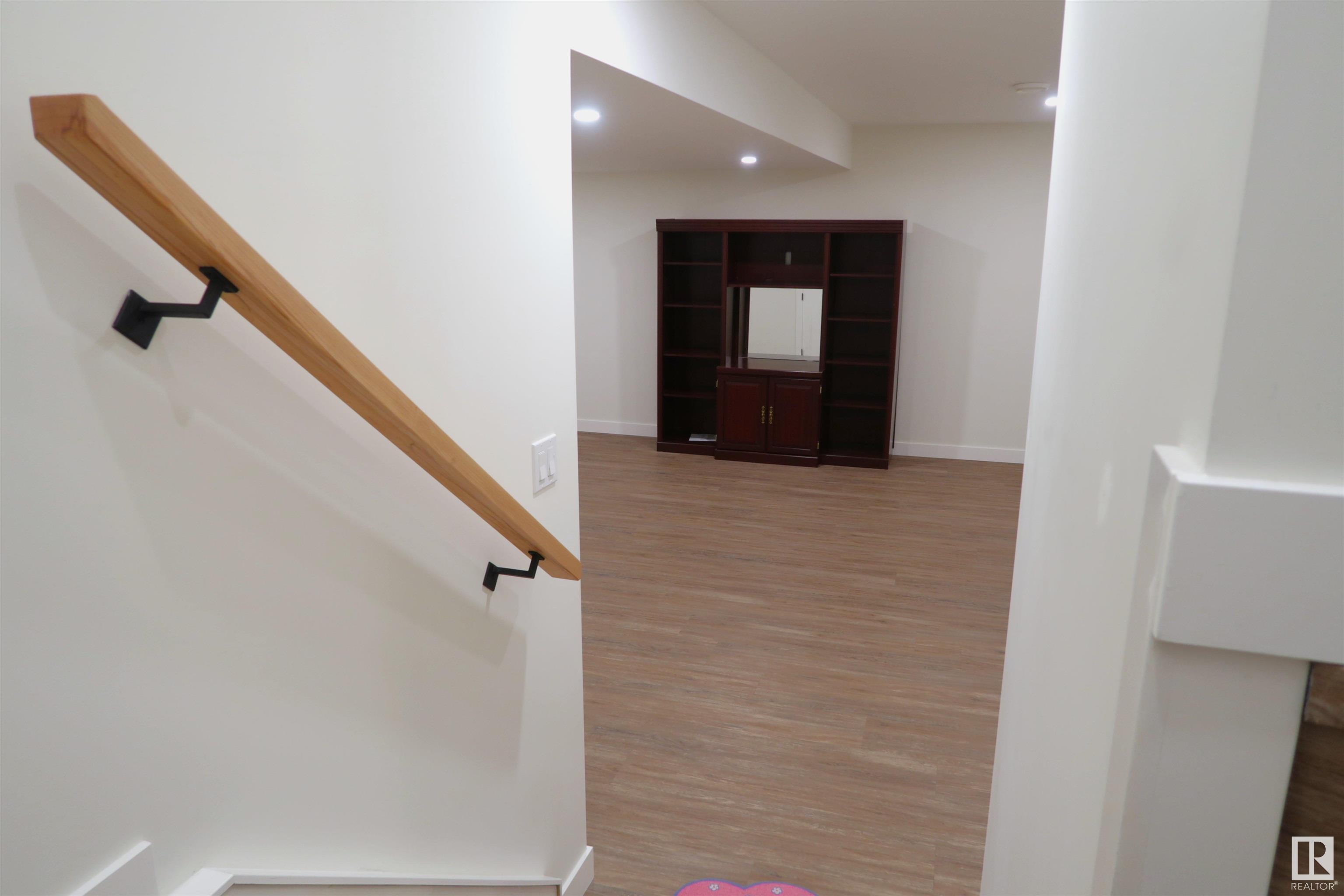      15325 97 AV NW , Edmonton,  ,T5X 5V3 ;  Listing Number: MLS E4397003