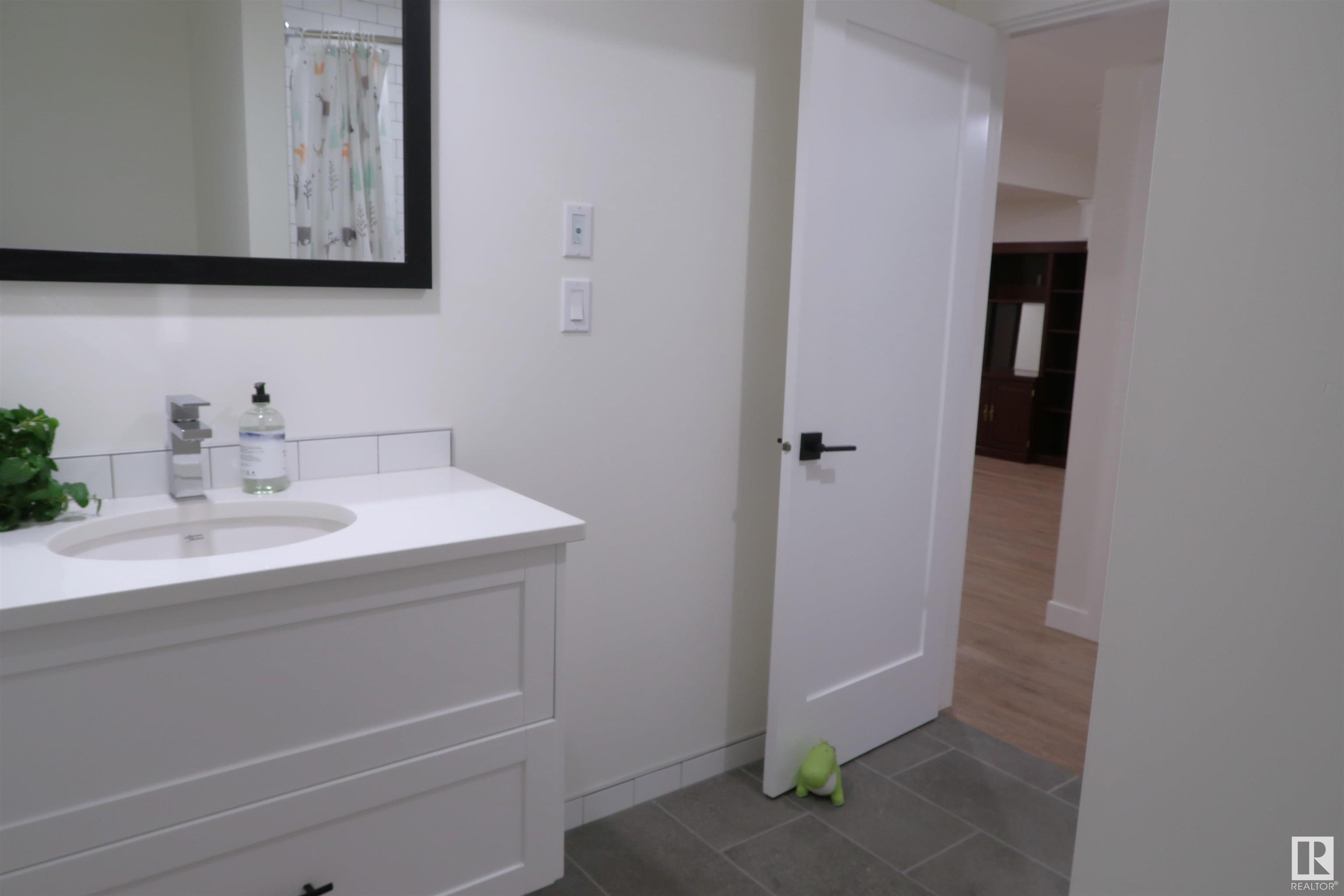      15325 97 AV NW , Edmonton,  ,T5X 5V3 ;  Listing Number: MLS E4397003
