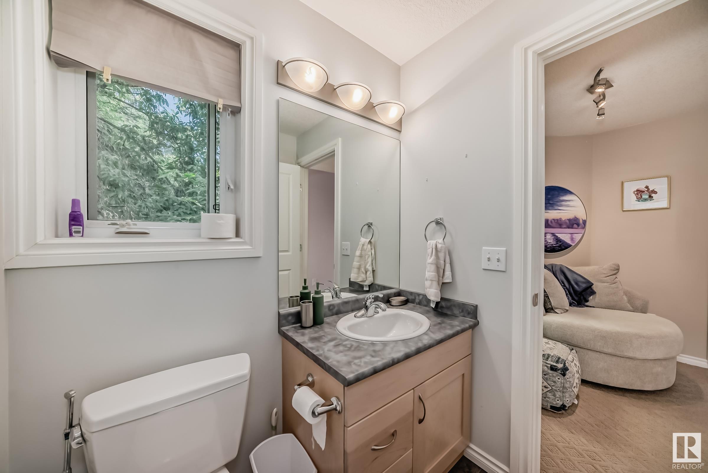      10048 93 ST NW , Edmonton,  ,T5H 1W7 ;  Listing Number: MLS E4397183