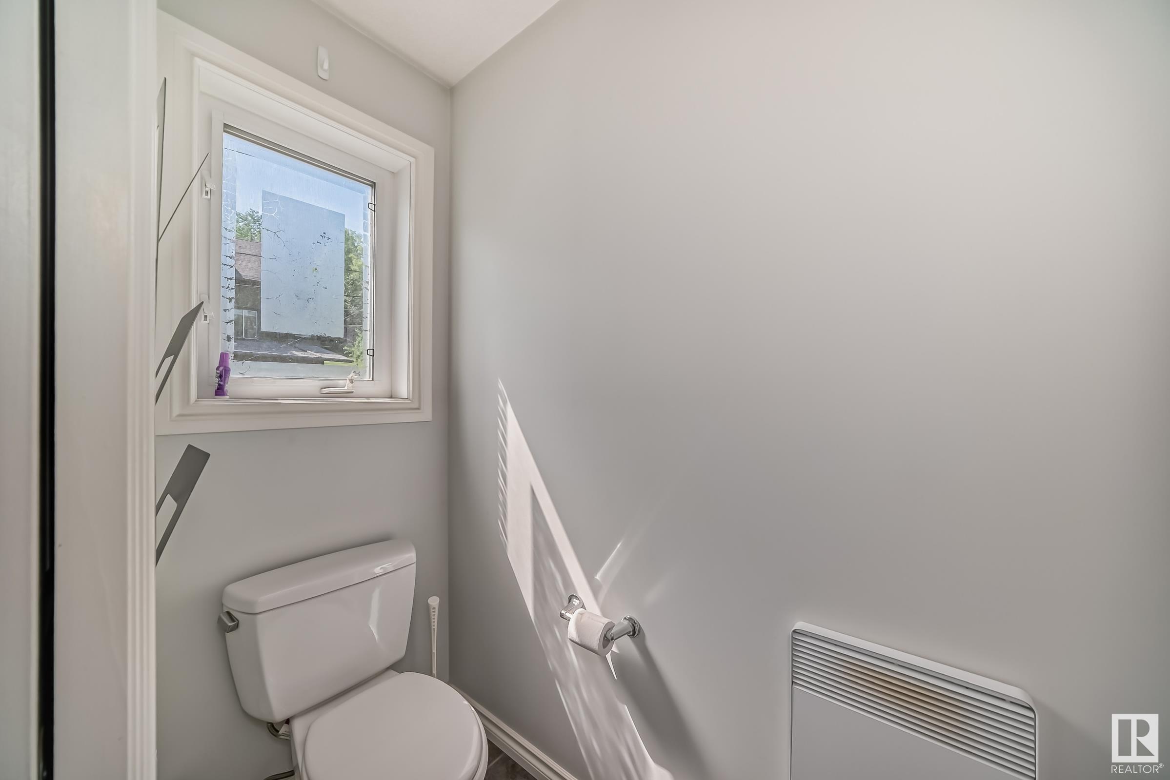      10048 93 ST NW , Edmonton,  ,T5H 1W7 ;  Listing Number: MLS E4397183