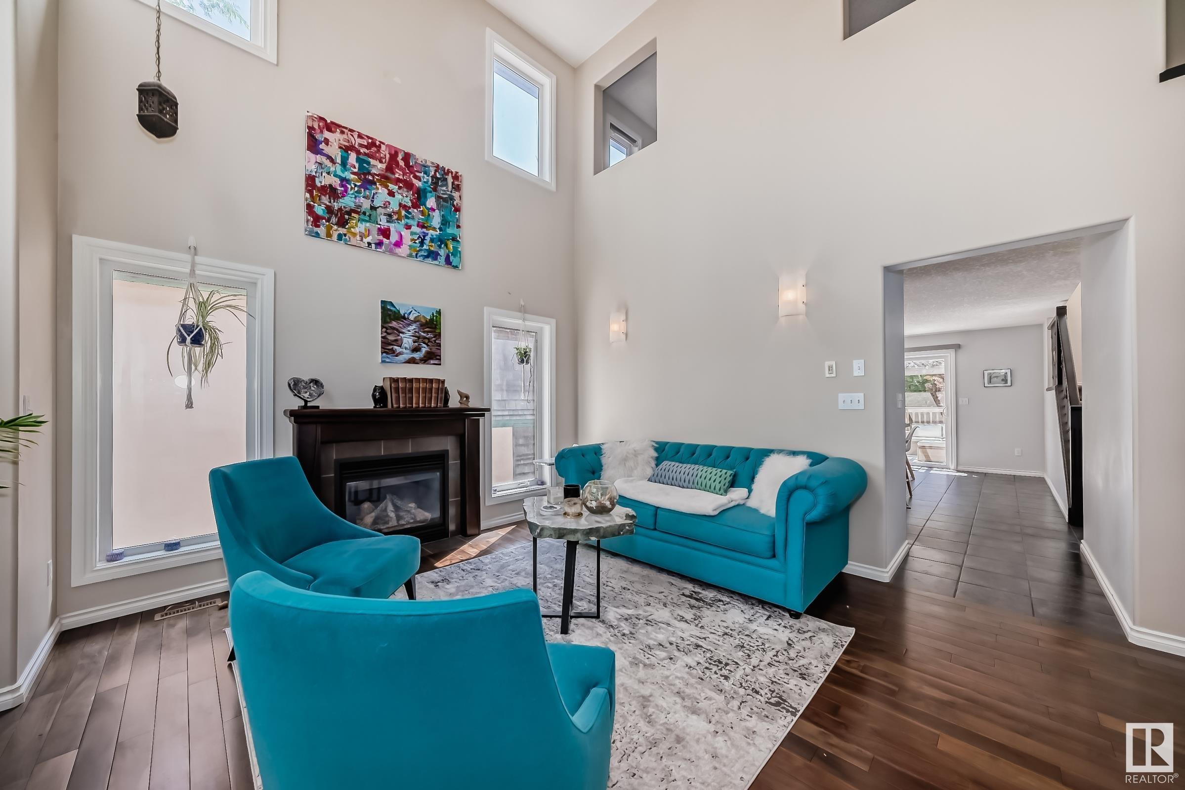      10048 93 ST NW , Edmonton,  ,T5H 1W7 ;  Listing Number: MLS E4397183