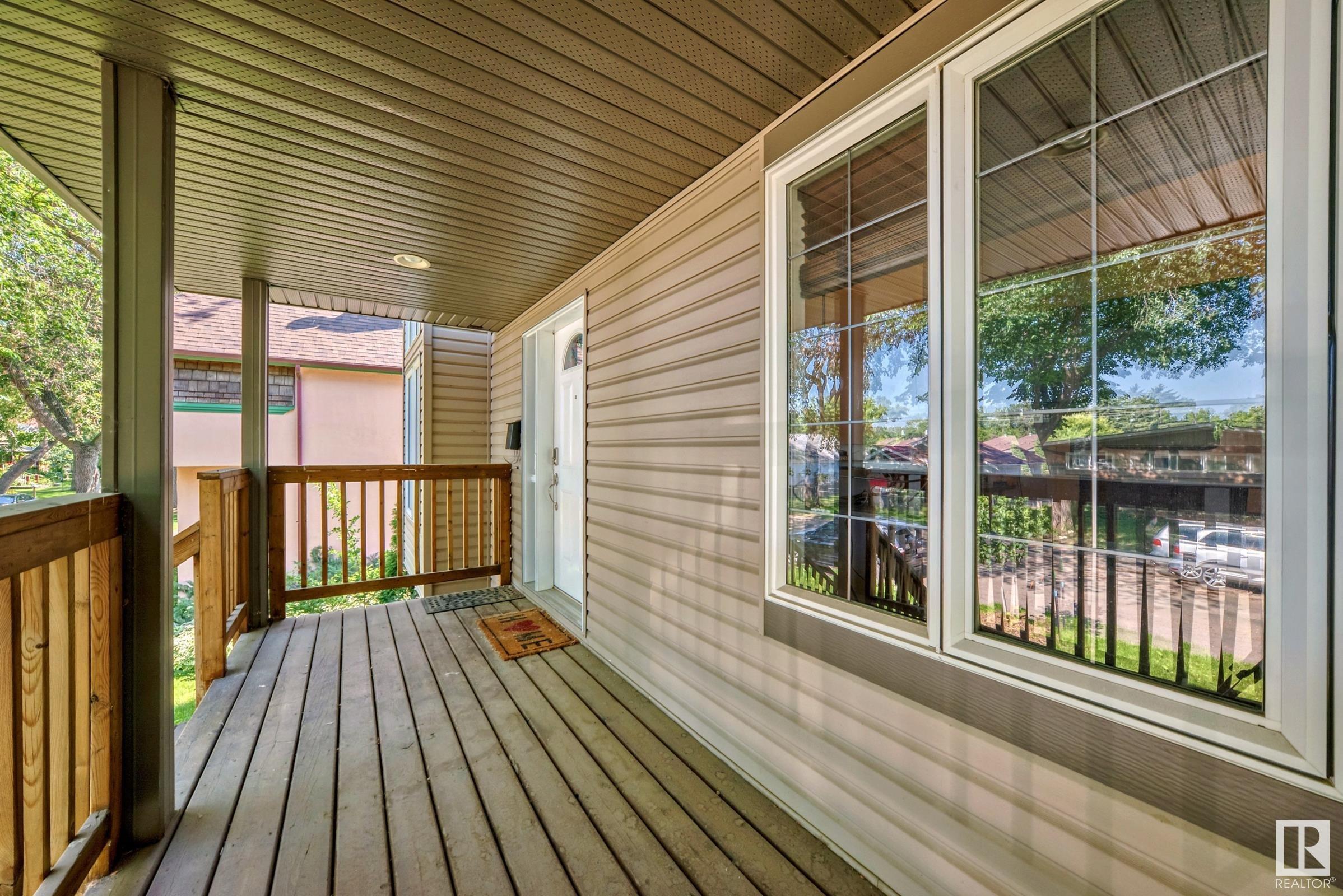      10048 93 ST NW , Edmonton,  ,T5H 1W7 ;  Listing Number: MLS E4397183