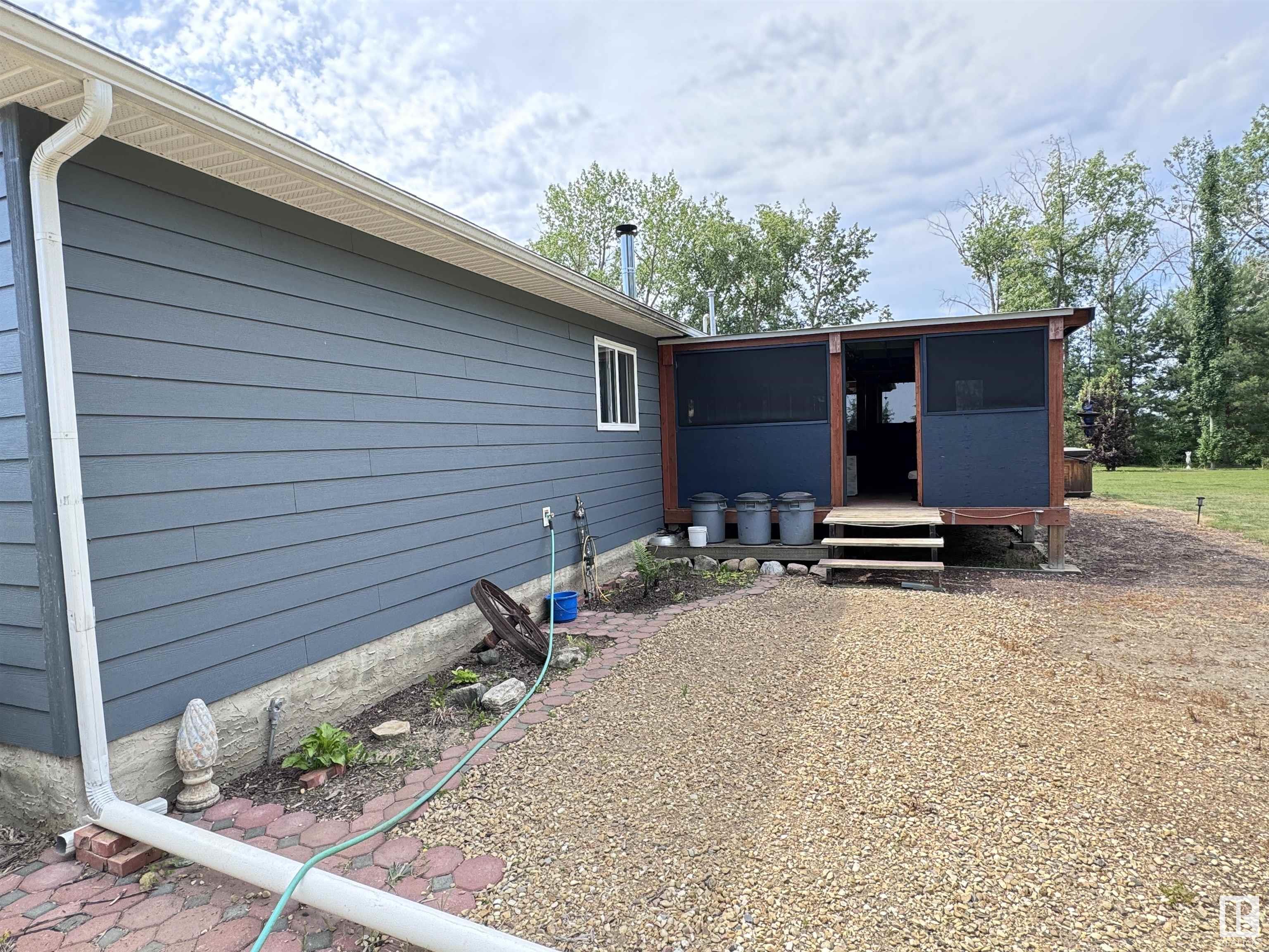      64108 RGE RD 272 , Rural Westlock County,  ,T0G 1H0 ;  Listing Number: MLS E4397717