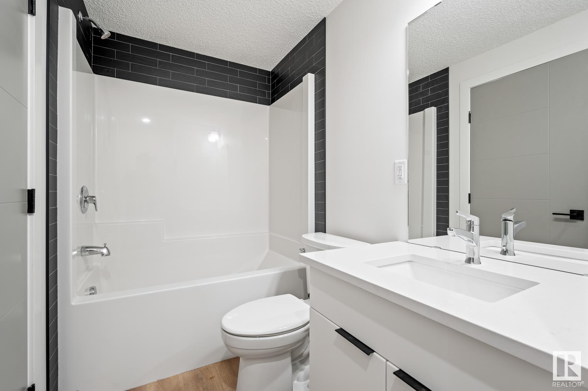 http://cdnparap120.paragonrels.com/ParagonImages/Property/p12/RAE/225311266/44/0/0/3c7bd452c108a4fcaa547f15279e3280/1/527be95fe920627e5a21a30b242246cd/225311266-3dc8db86-fae3-4d52-804c-50087f817398.JPG