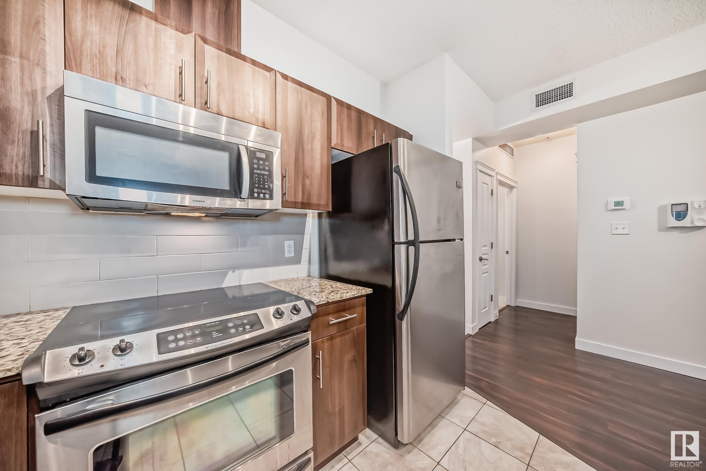      #117 10333 112 ST NW , Edmonton,  ,T5K 0B4 ;  Listing Number: MLS E4399935