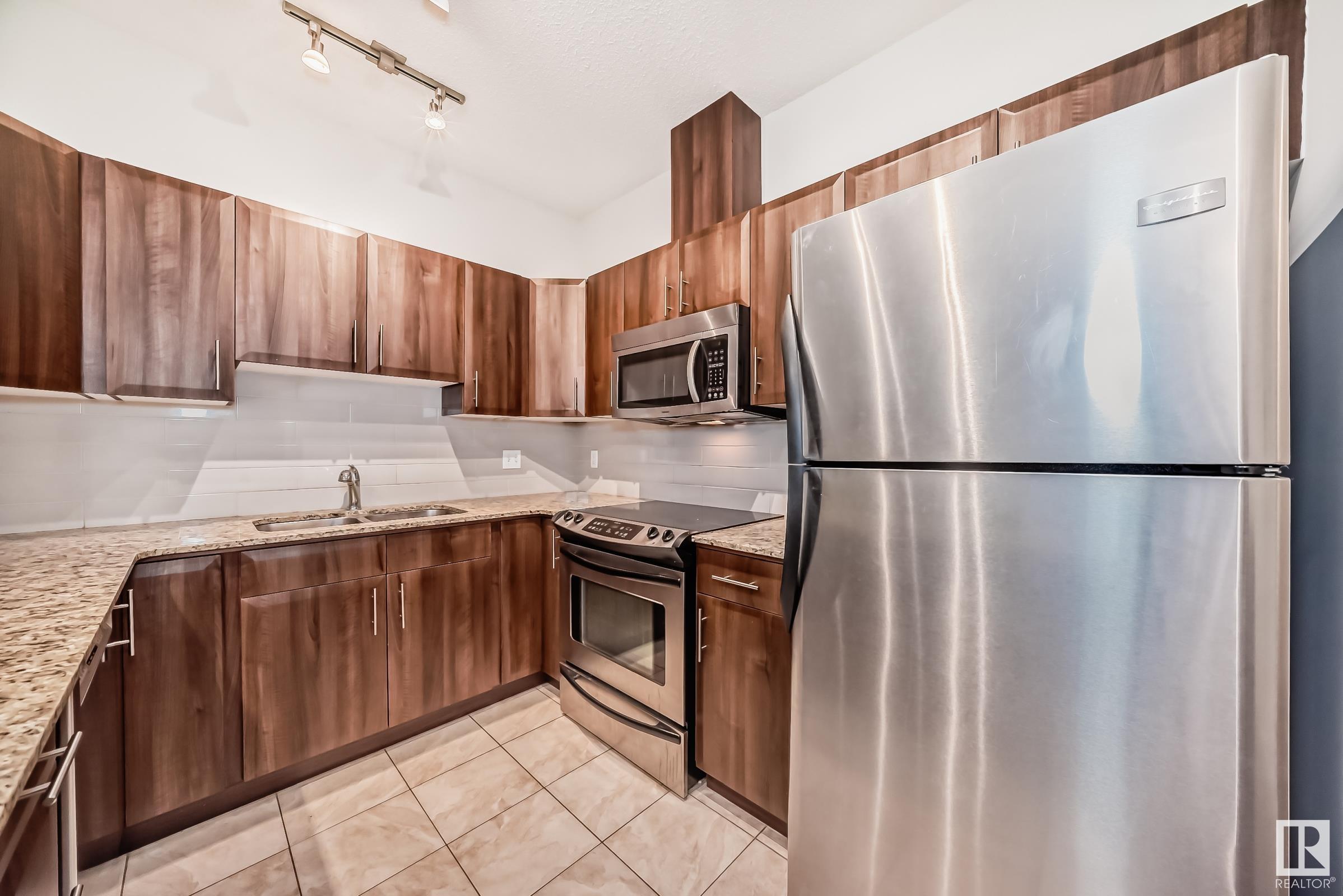      #117 10333 112 ST NW , Edmonton,  ,T5K 0B4 ;  Listing Number: MLS E4399935