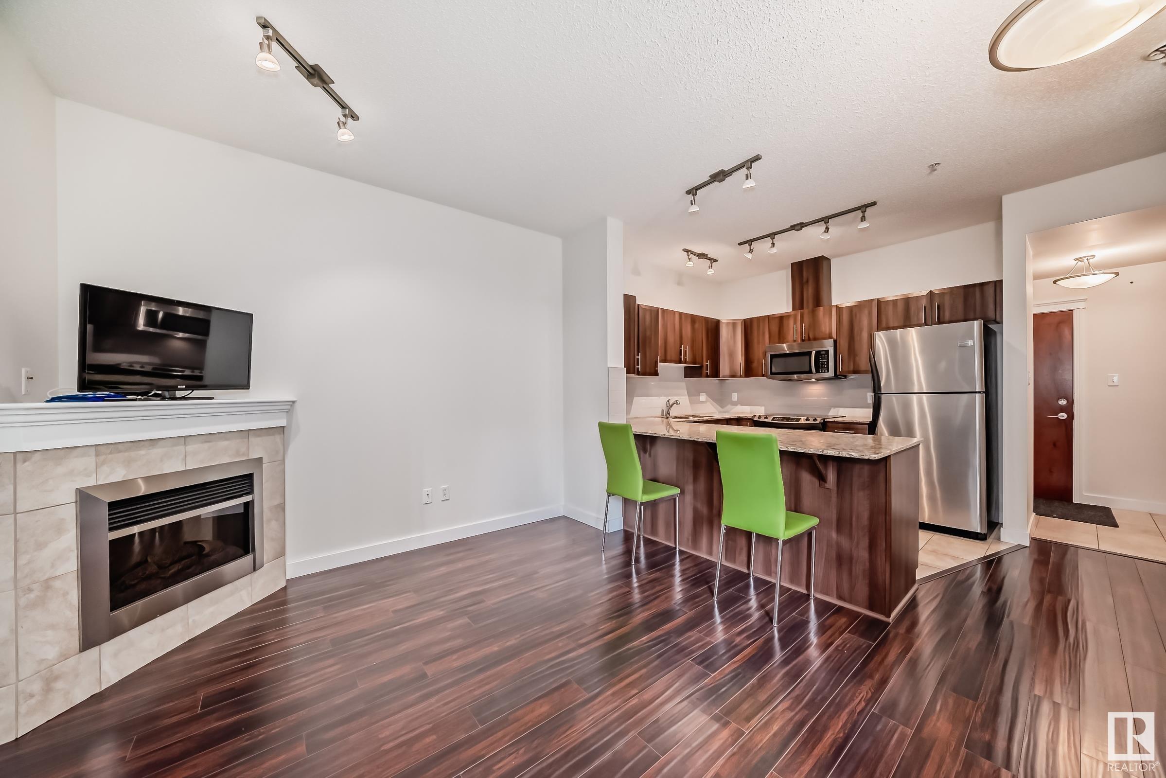      #117 10333 112 ST NW , Edmonton,  ,T5K 0B4 ;  Listing Number: MLS E4399935