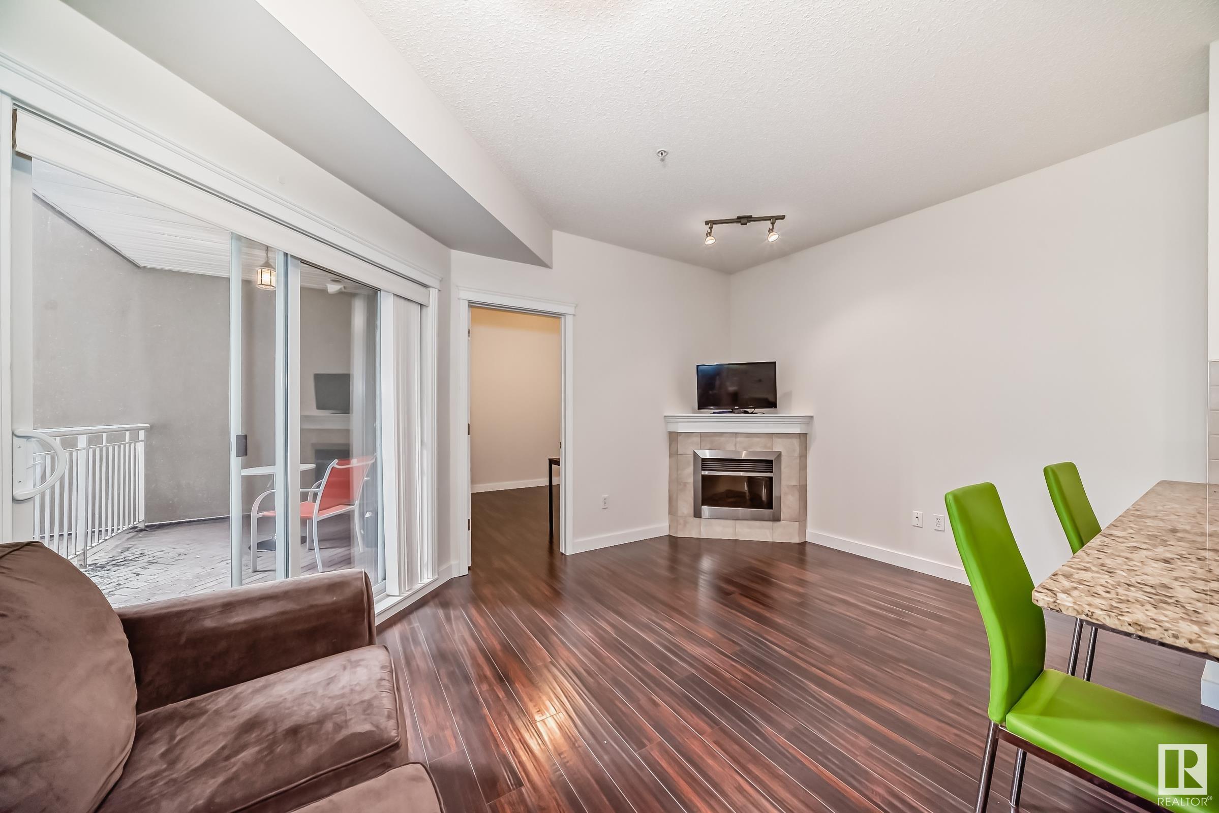      #117 10333 112 ST NW , Edmonton,  ,T5K 0B4 ;  Listing Number: MLS E4399935
