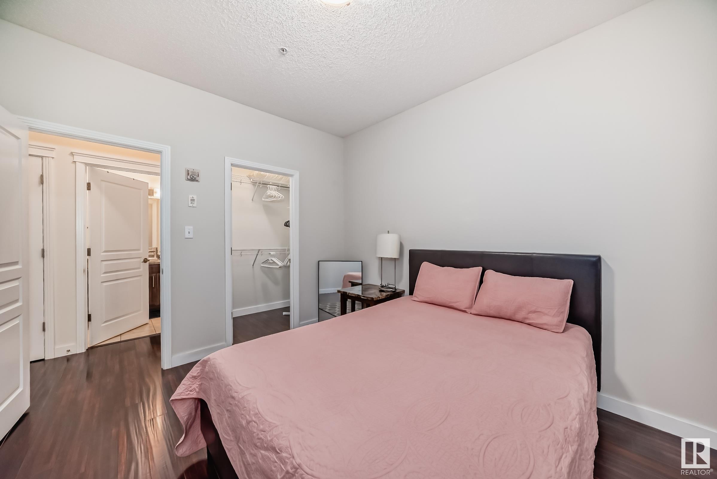      #117 10333 112 ST NW , Edmonton,  ,T5K 0B4 ;  Listing Number: MLS E4399935