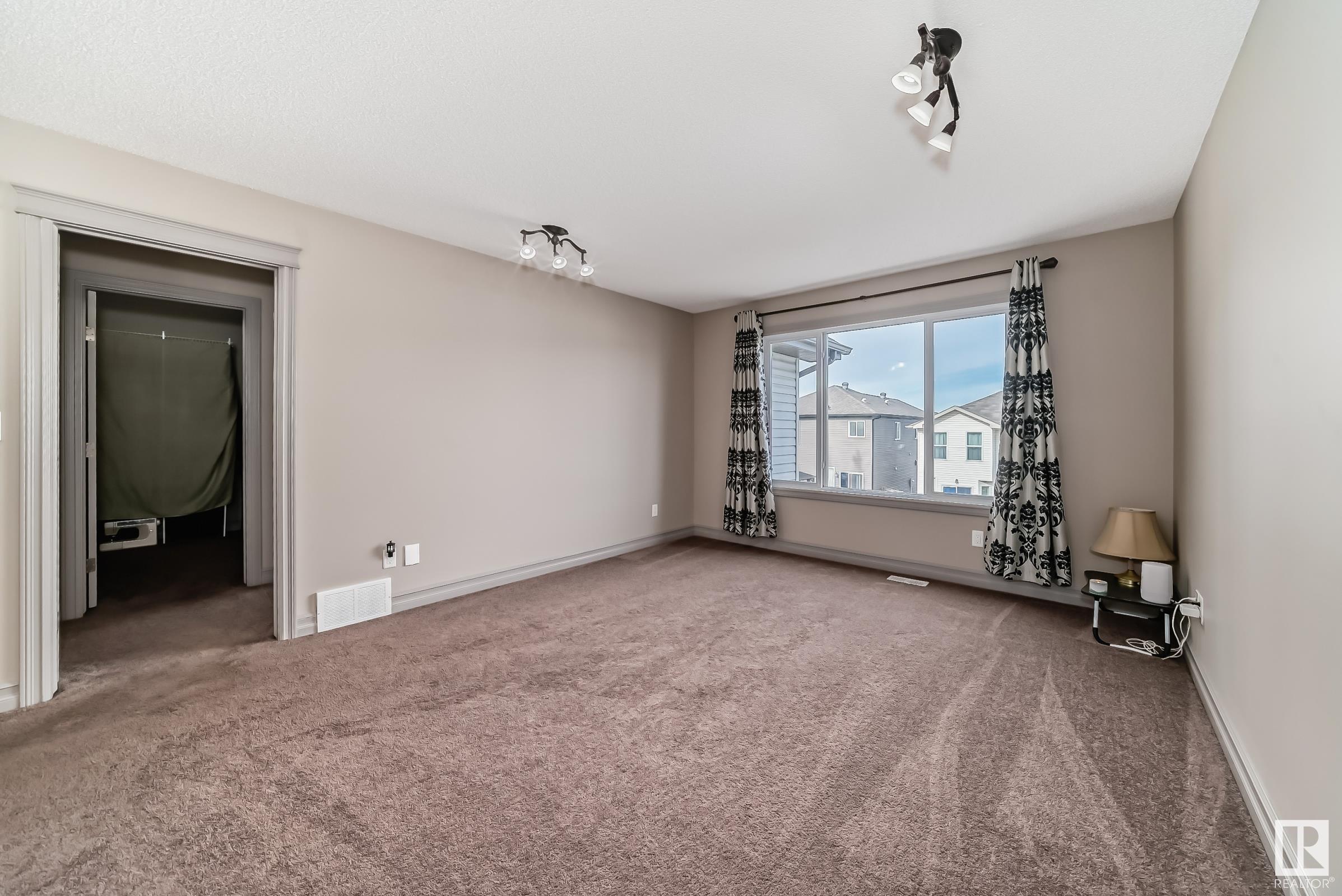      3342 18A AV NW , Edmonton,  ,T6T 0R4 ;  Listing Number: MLS E4399980