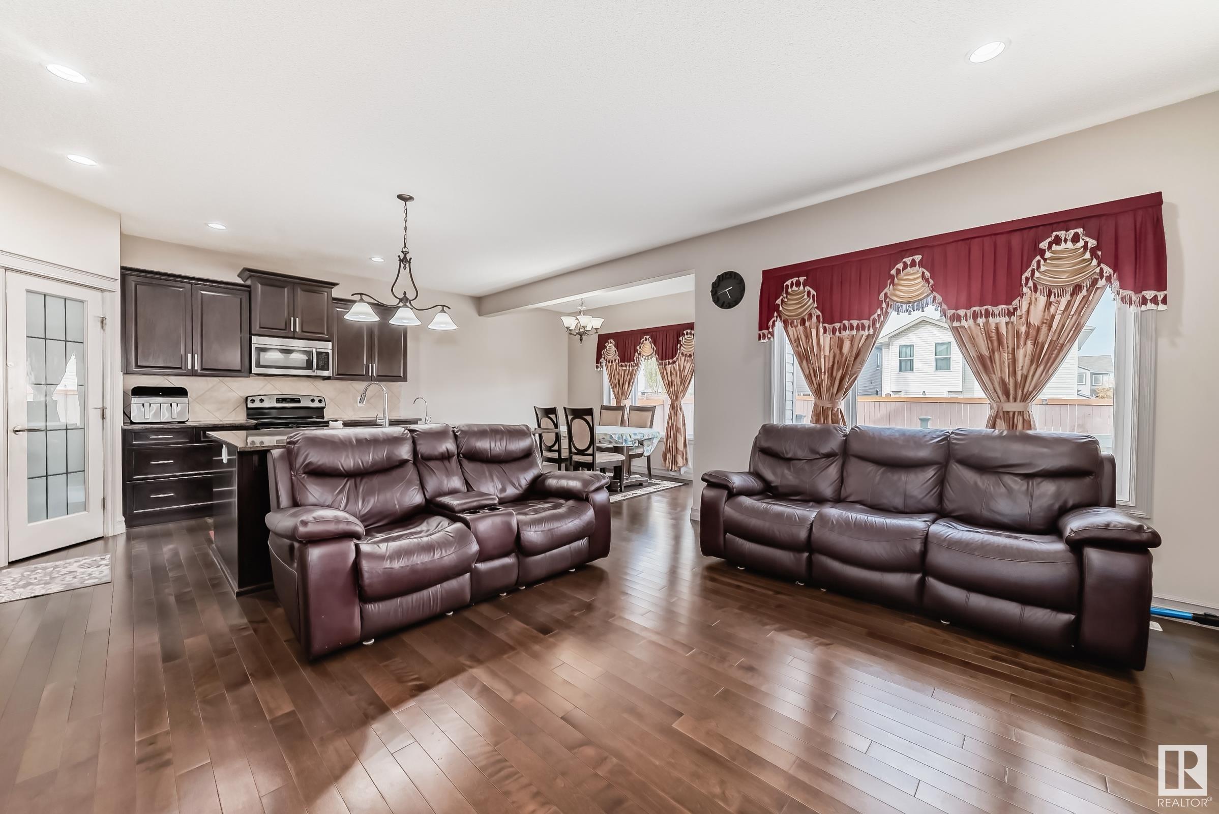      3342 18A AV NW , Edmonton,  ,T6T 0R4 ;  Listing Number: MLS E4399980