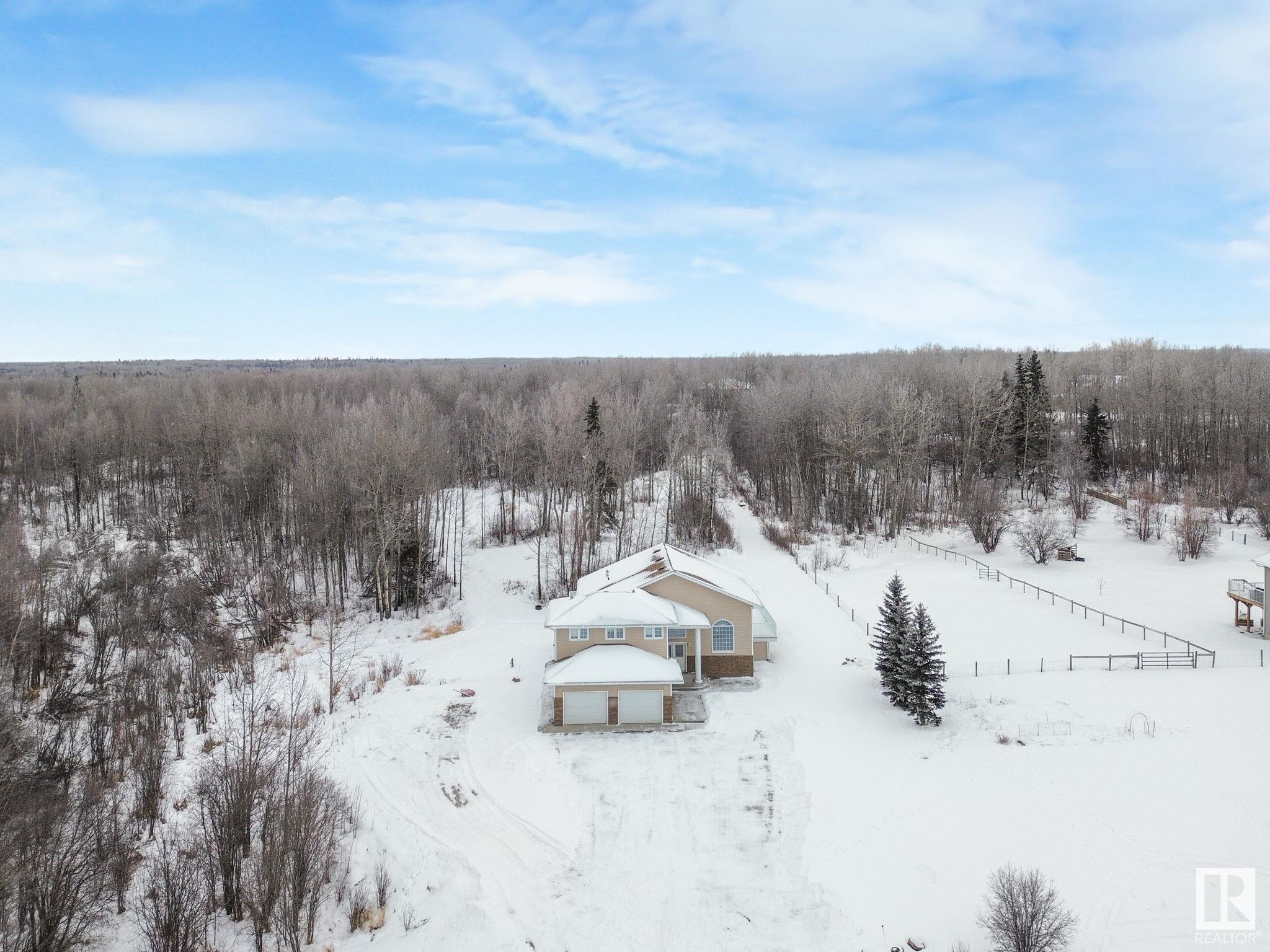      54013 RGE RD 30 , Rural Lac Ste. Anne County,  ,T0E 1V3 ;  Listing Number: MLS E4400917