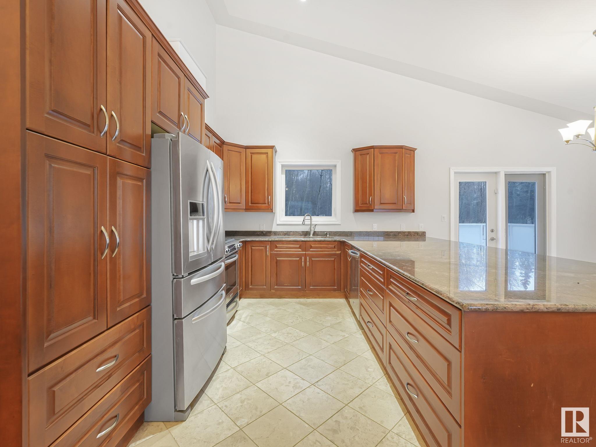      54013 RGE RD 30 , Rural Lac Ste. Anne County,  ,T0E 1V3 ;  Listing Number: MLS E4400917